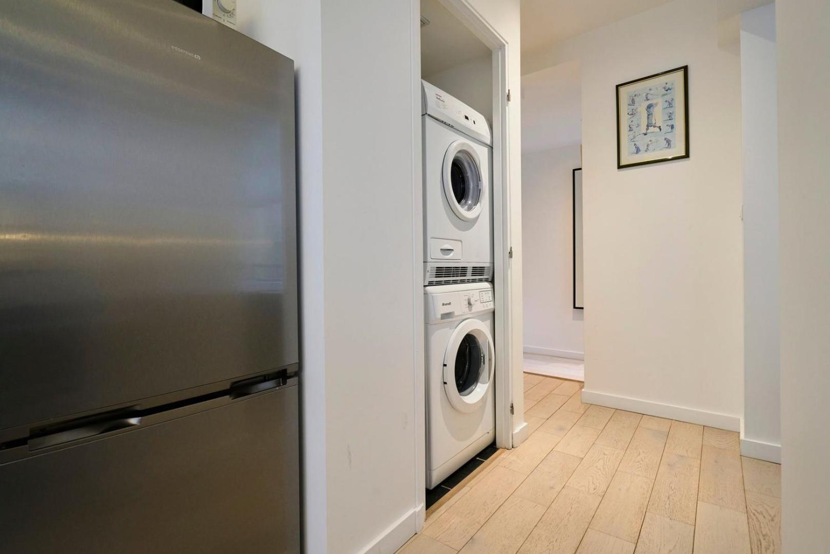 Spacious One Bedroom Ideally Located *