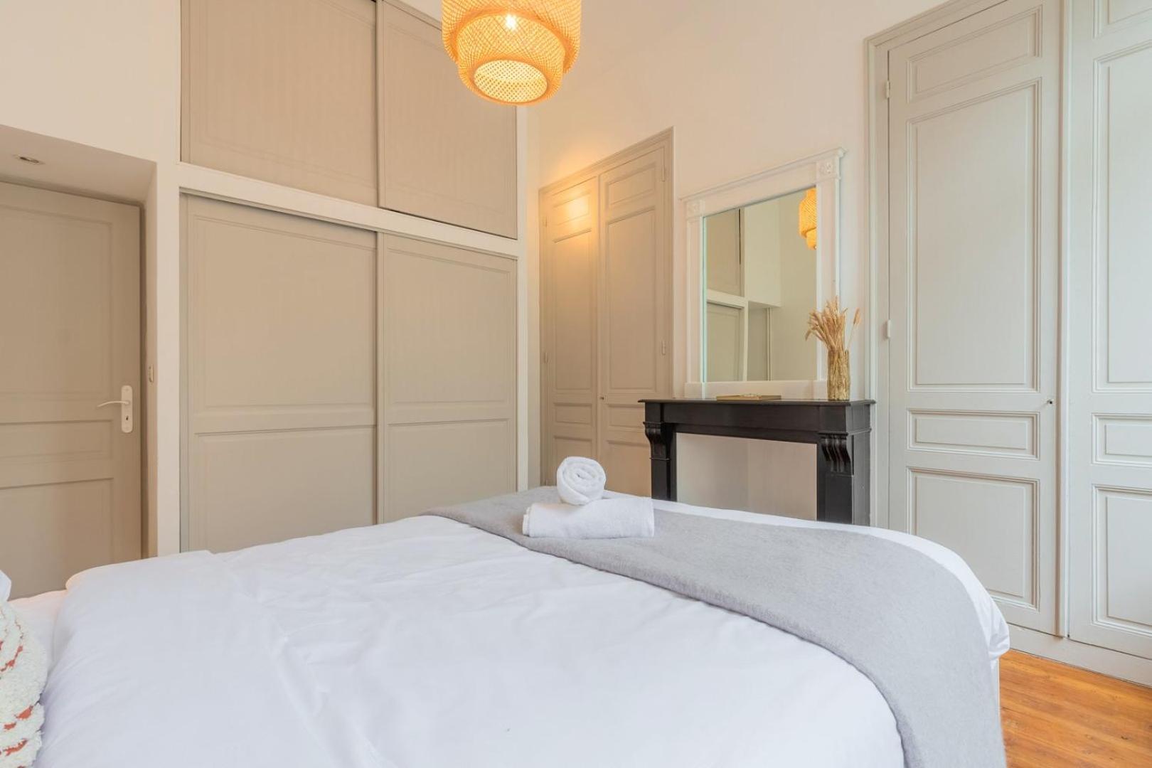 1 Bedroom In The Center, Near Metro * Lille