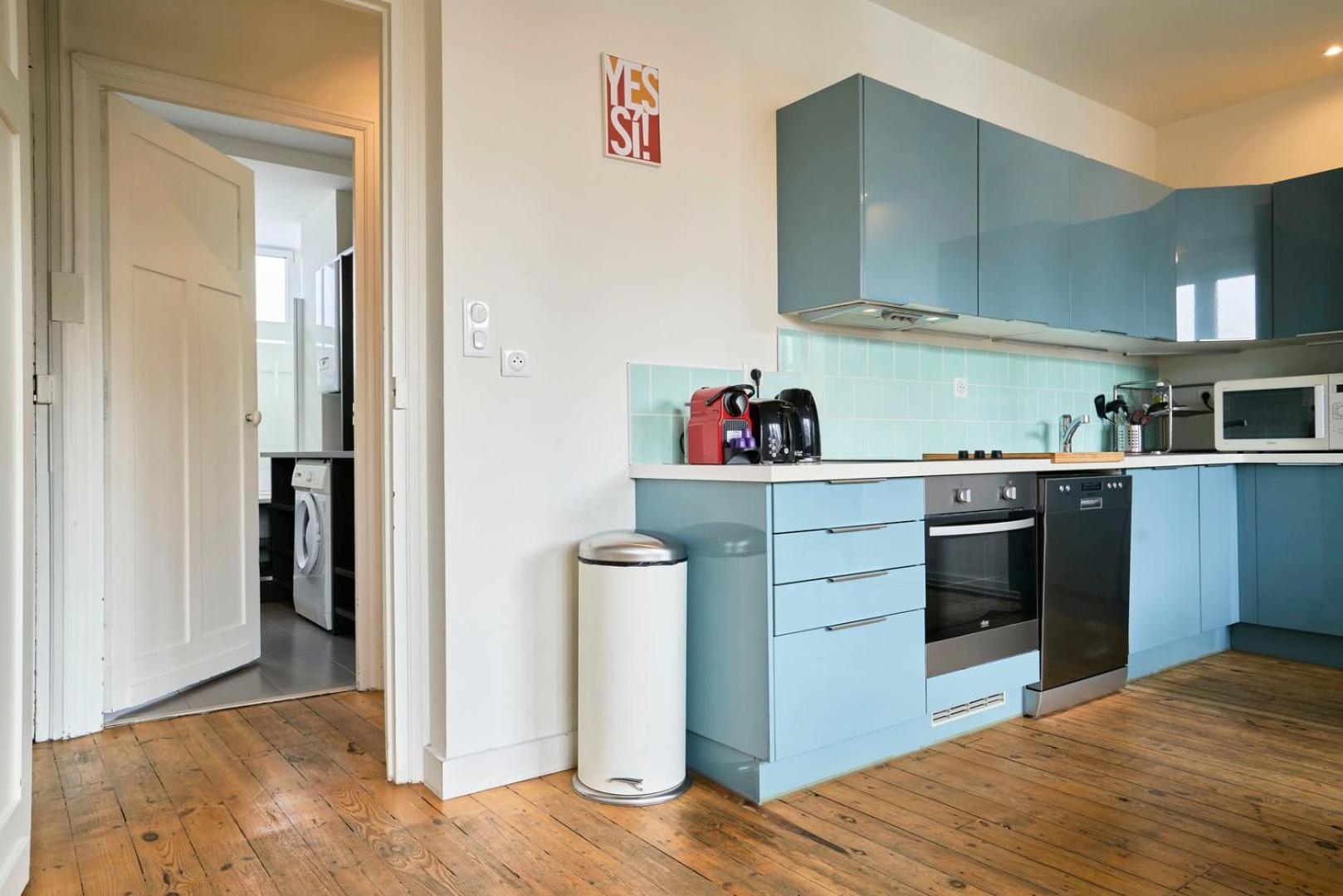 Hypercentre-2 Bedrooms Very Bright + Parking