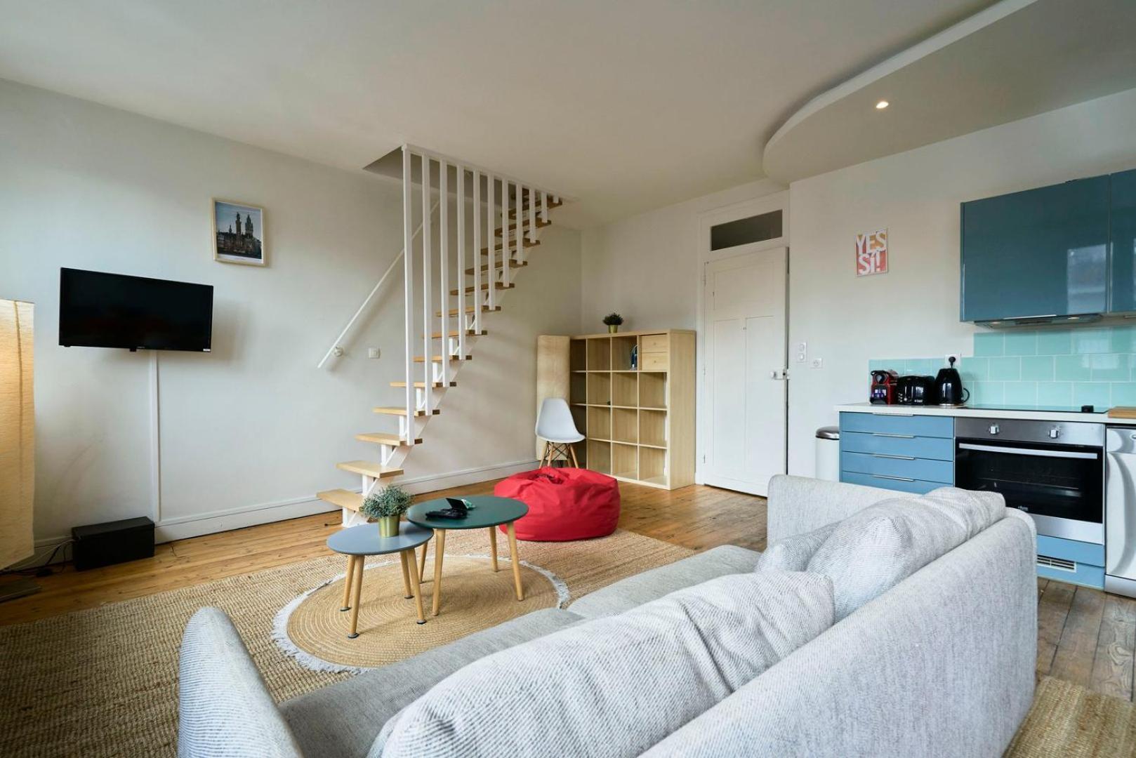 Hypercentre-2 Bedrooms Very Bright + Parking Apartment Lille