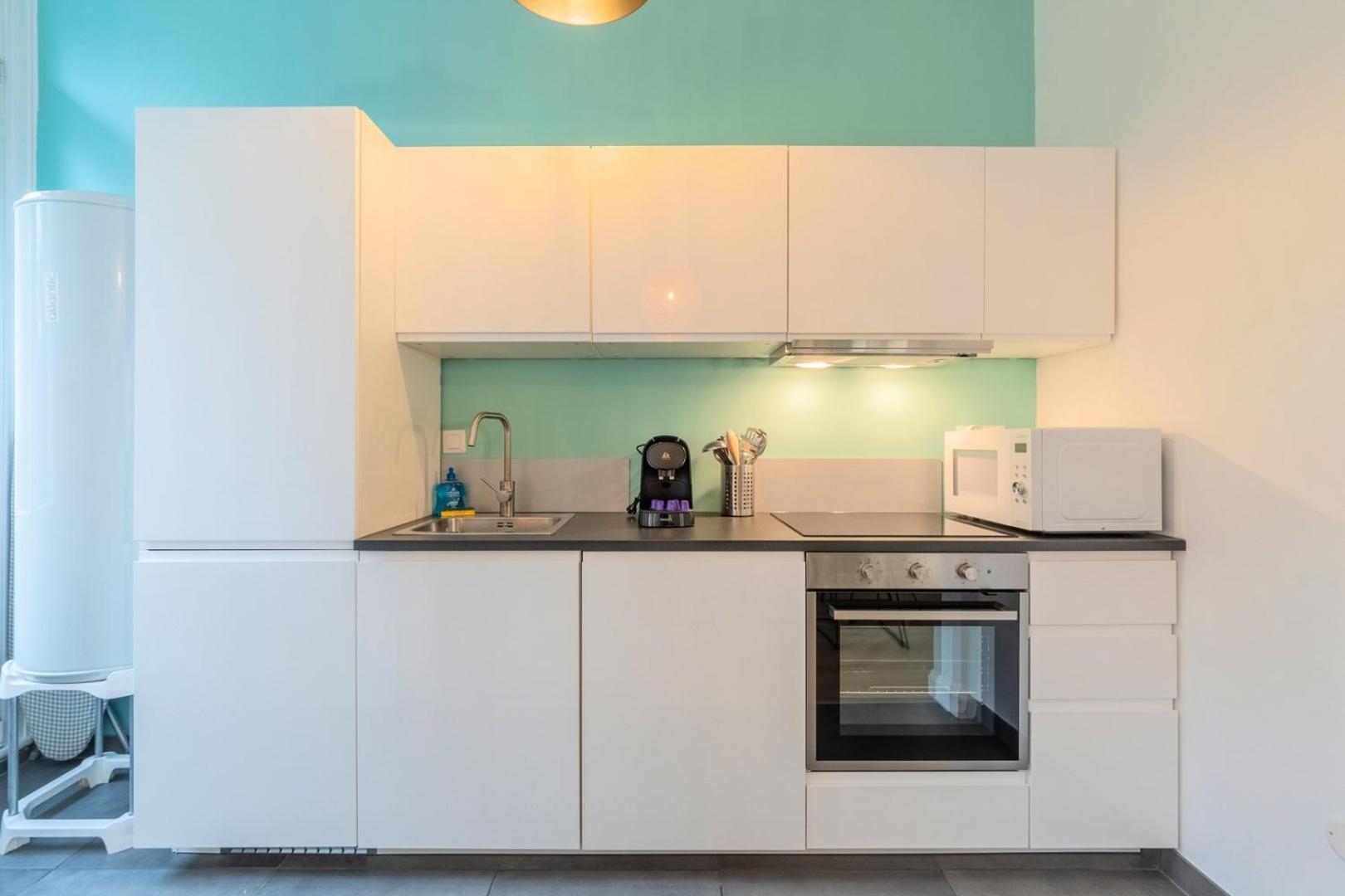 Apartment 3 Bedroom Duplex Apartment, Center *