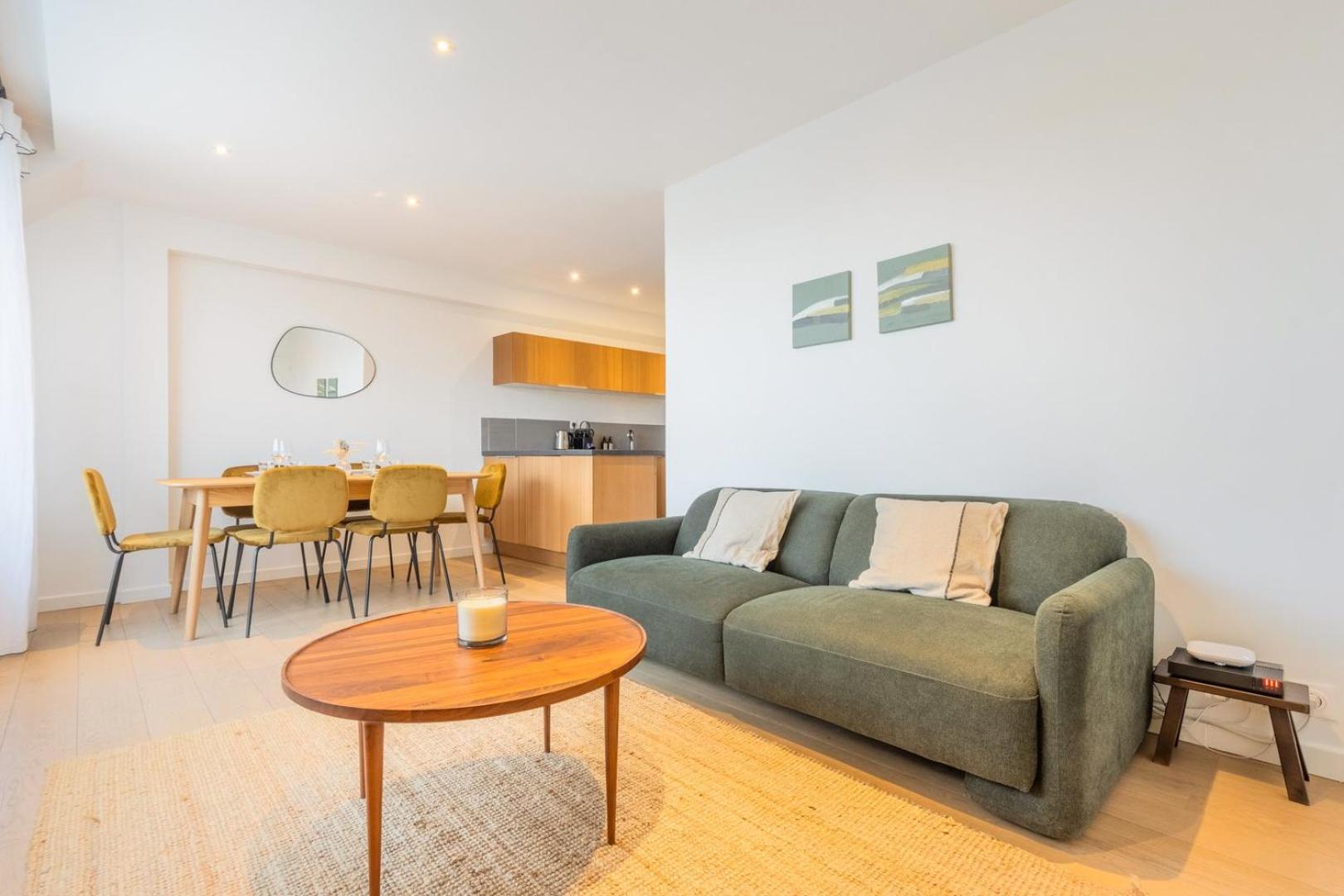 Apartment One Bedroom With Balcony And A View