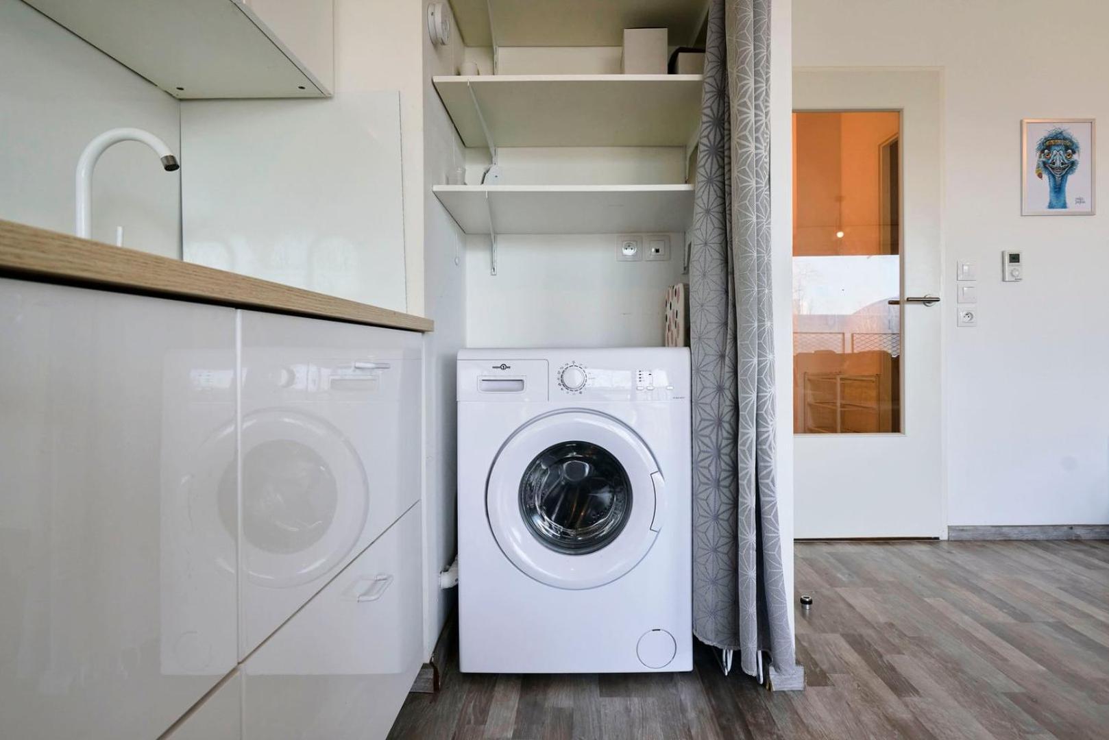 Proche Metro & 2 Balcons + Parking Apartment Lille