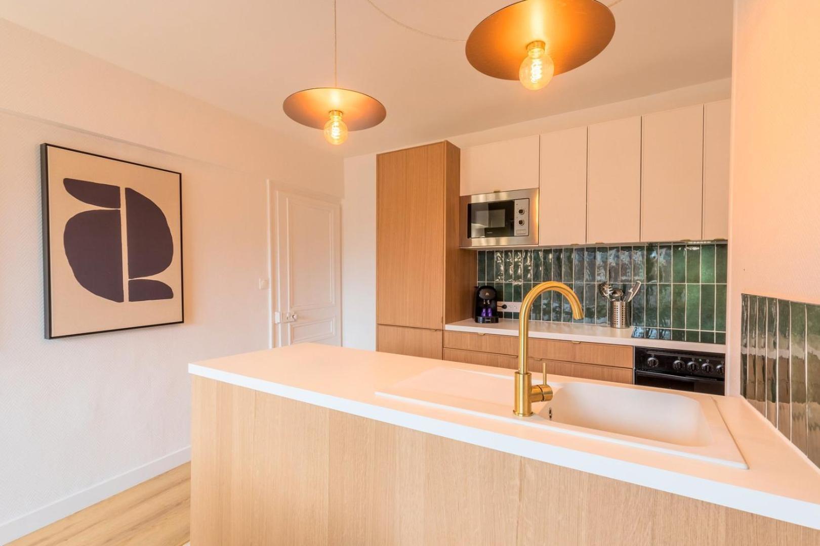 3 Bedroom On The Grand Place Apartment *