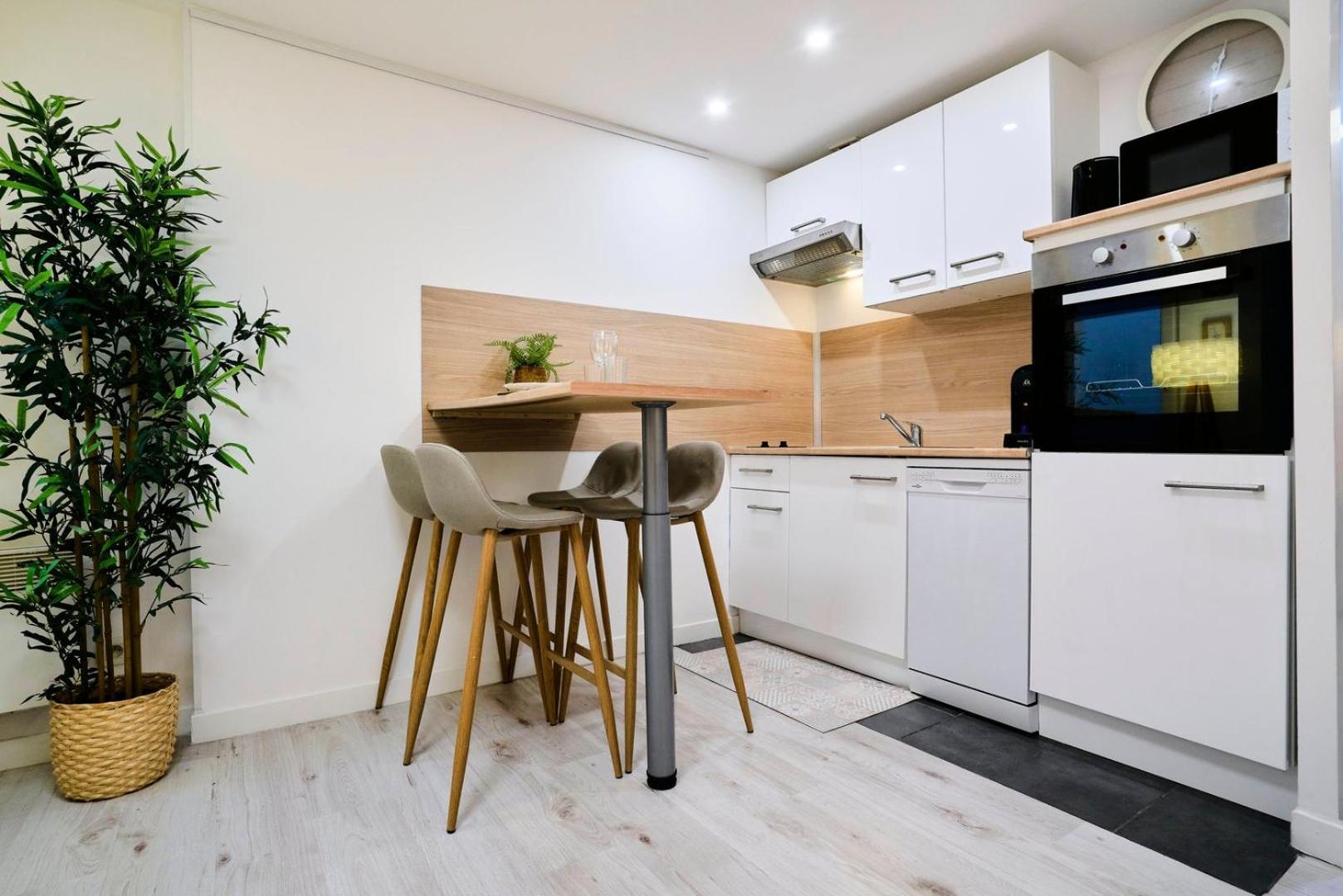 Appartement Large Between Train Station & Grand Place Lille