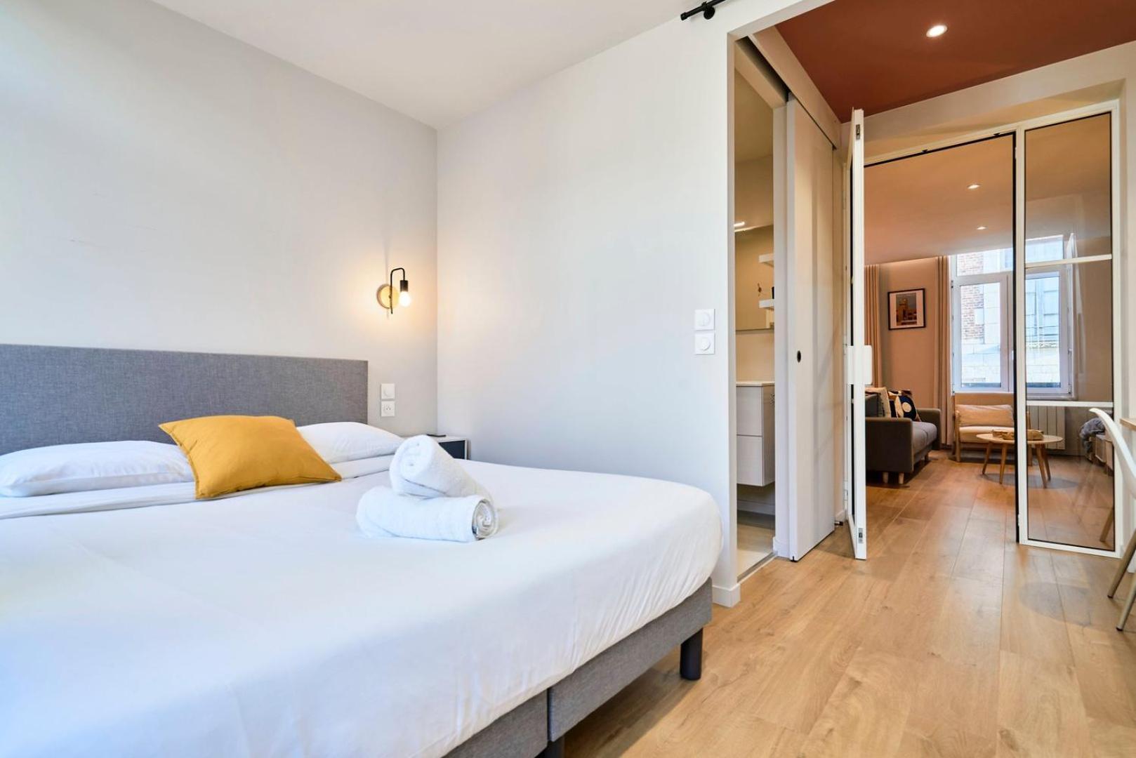 With Parking In The Heart Of Old Appartement *