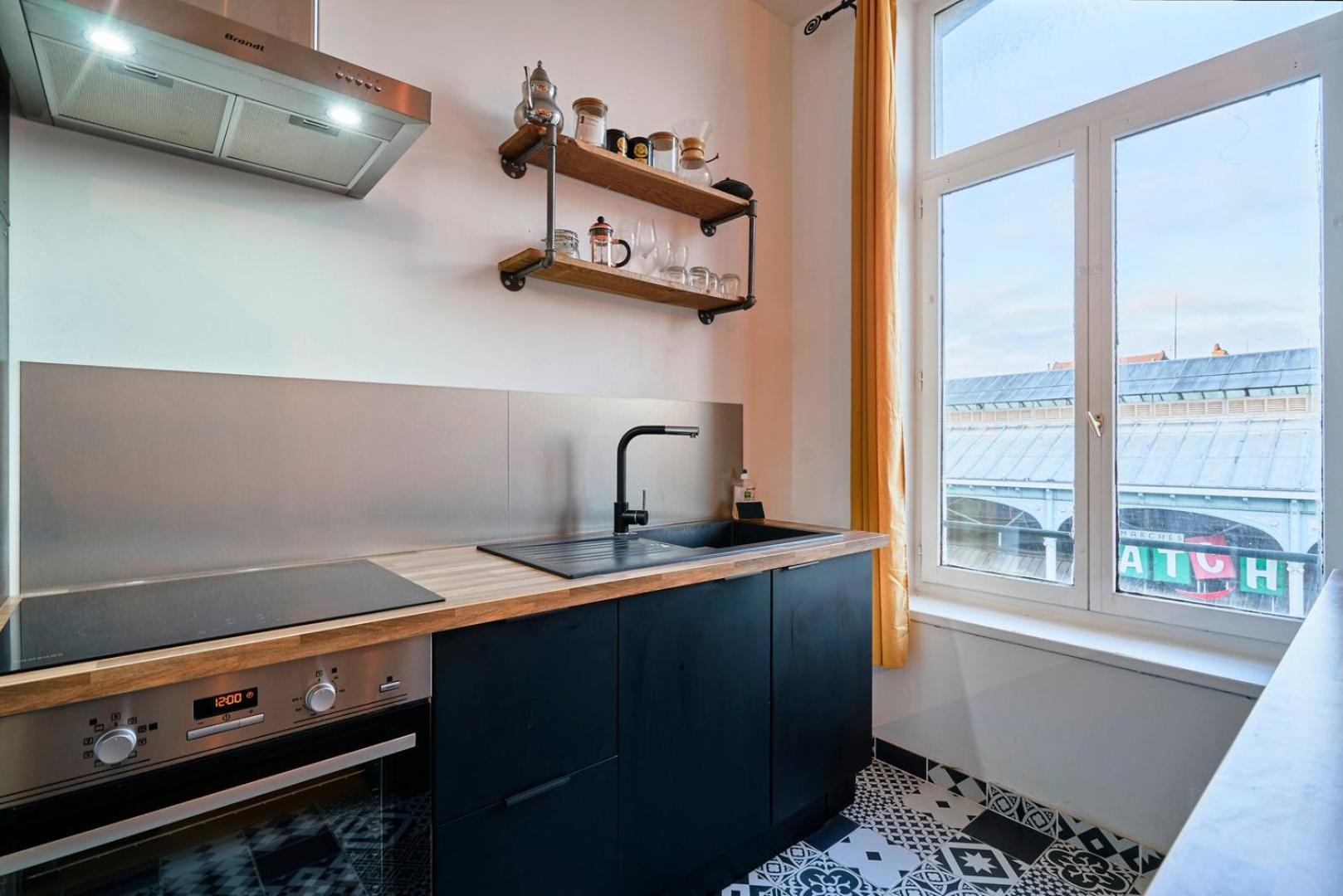 1 Bedroom Near Metro, Shops & Schools Lille