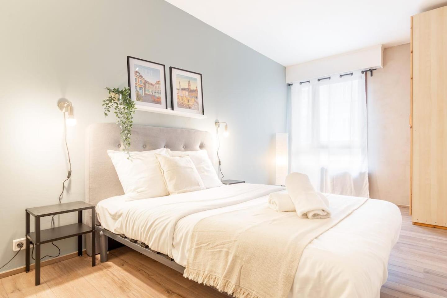 Apartment Fully-equipped Near The Center Of *