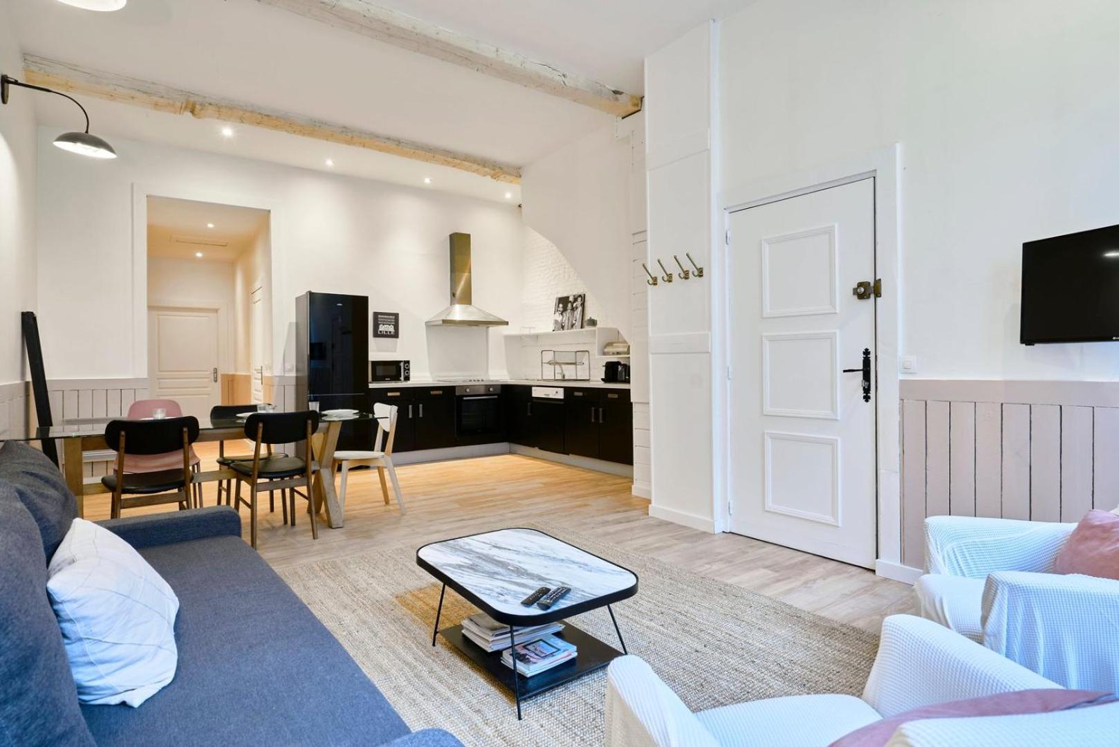 Apartment Old Lille: Charming Renovated Lille