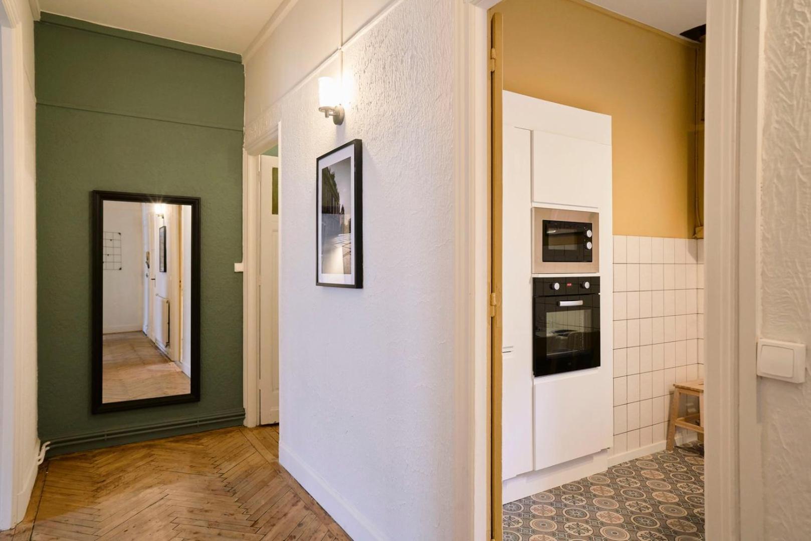 Apartment 3 Bedroom Apartment, Close To Amenities Lille