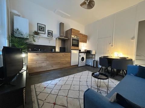 Maison A 50m Du Metro Appartement *