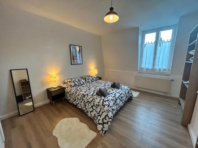 Maison A 50m Du Metro Apartamento