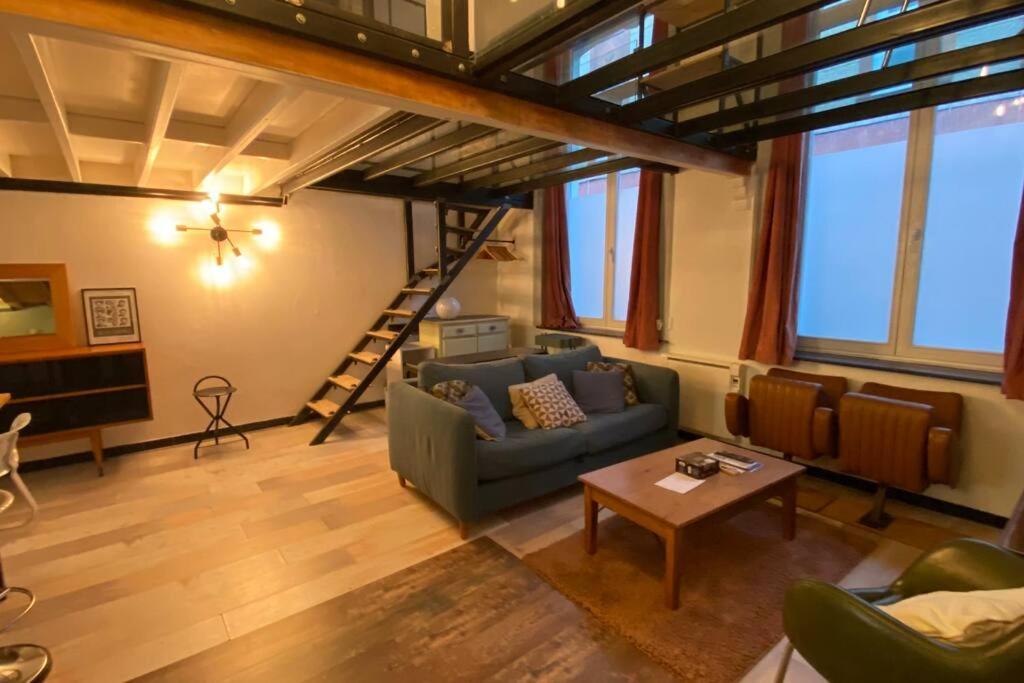 Vaste T2 Duplex Beaux Arts - Renaud