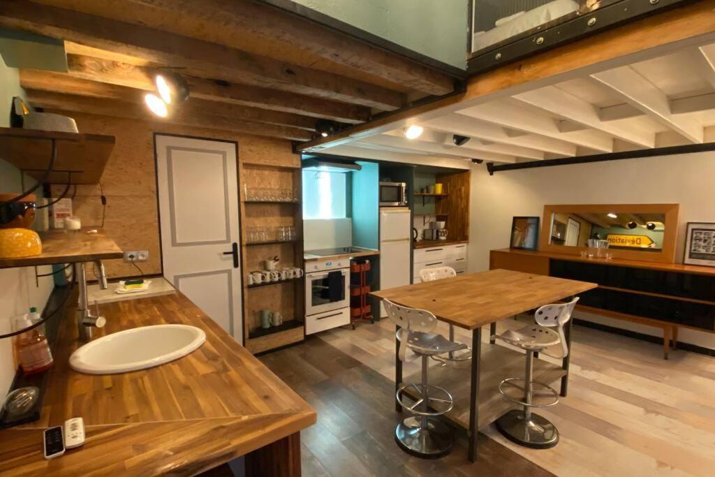 Vaste T2 Duplex Beaux Arts - Renaud Apartment *