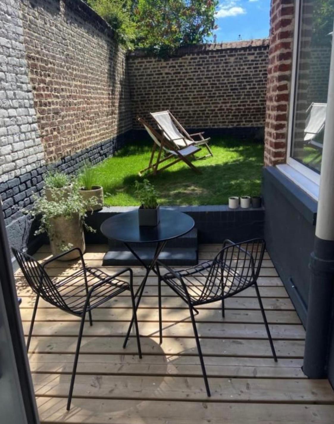 A Avec Jardin Apartment