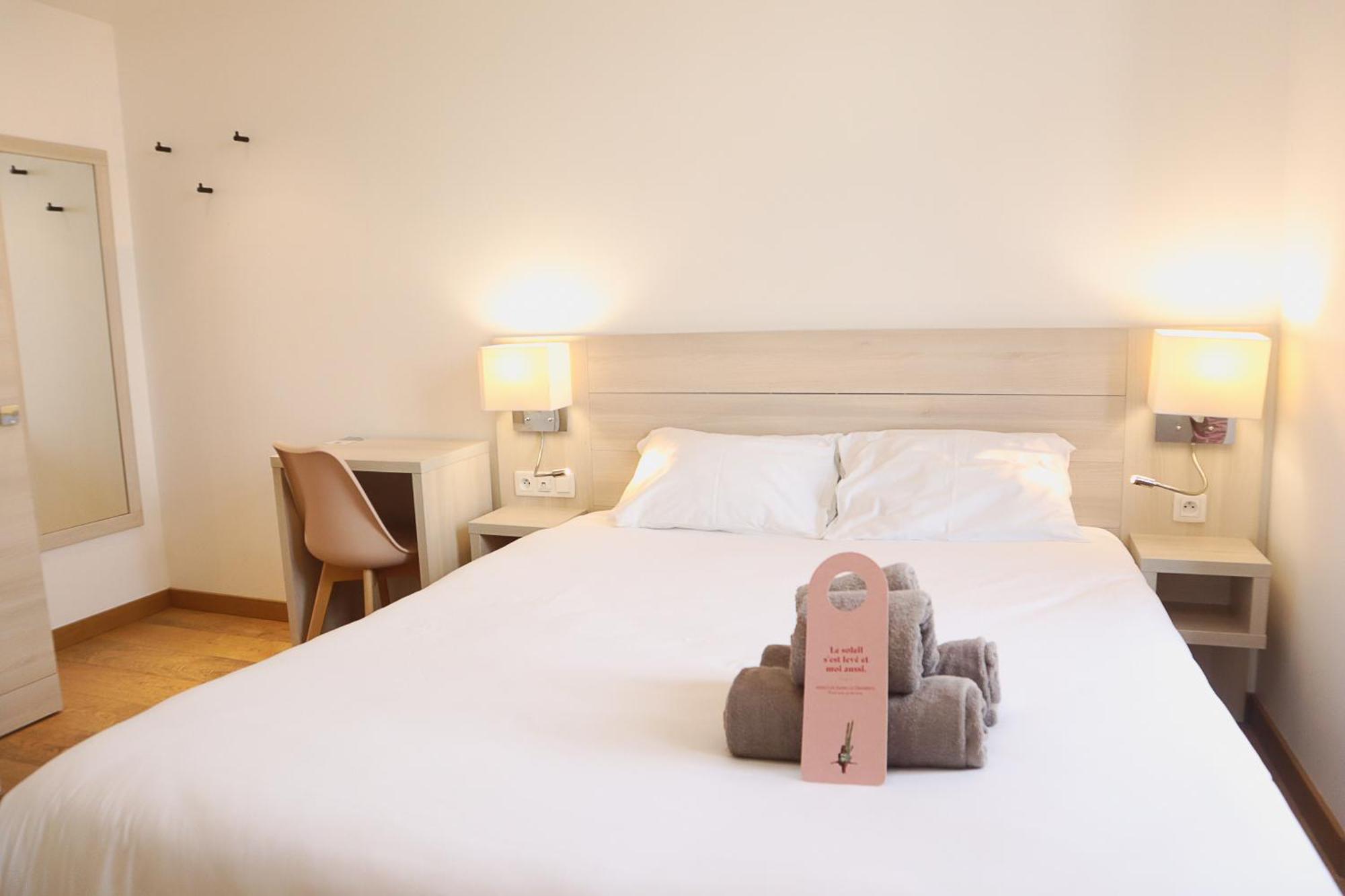 Ambassadeur Hotel 2*