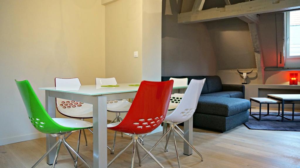 Little - Simone Apartment