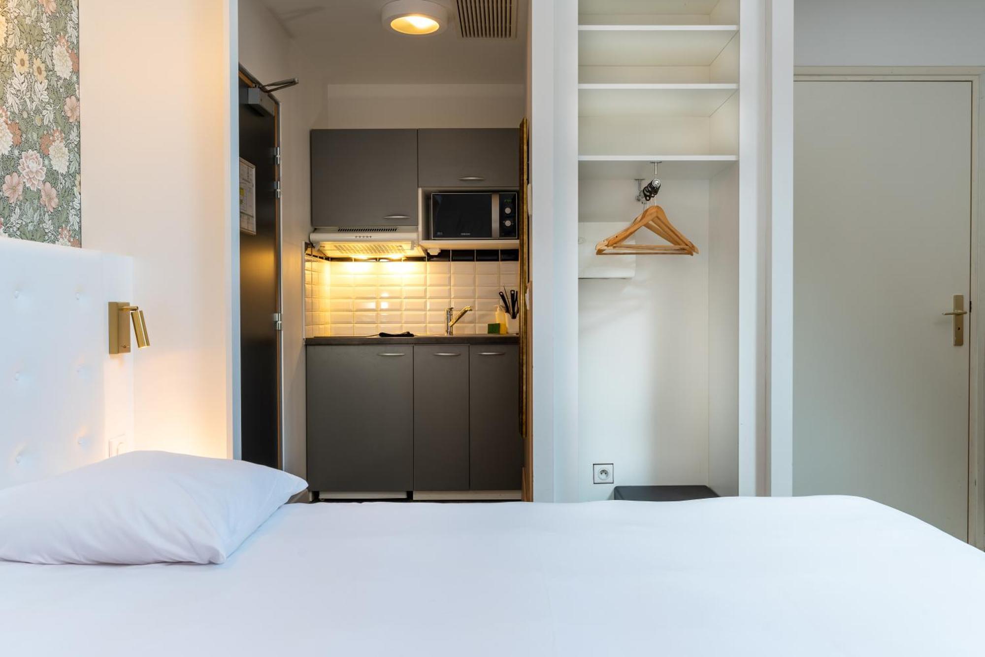 Calm Appart' & Hostel 3*