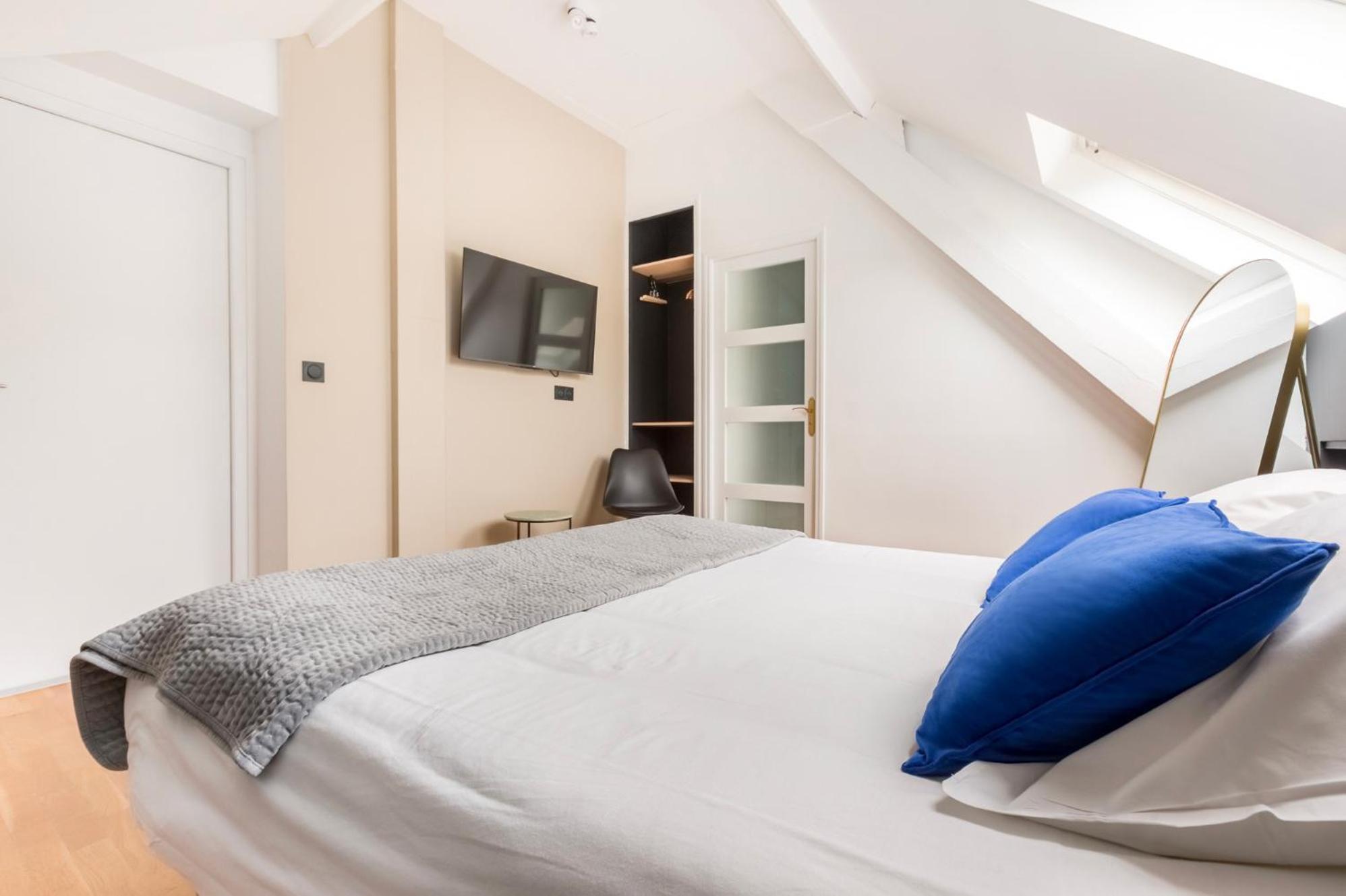 Au Qui Dort - Gounod Apartment *