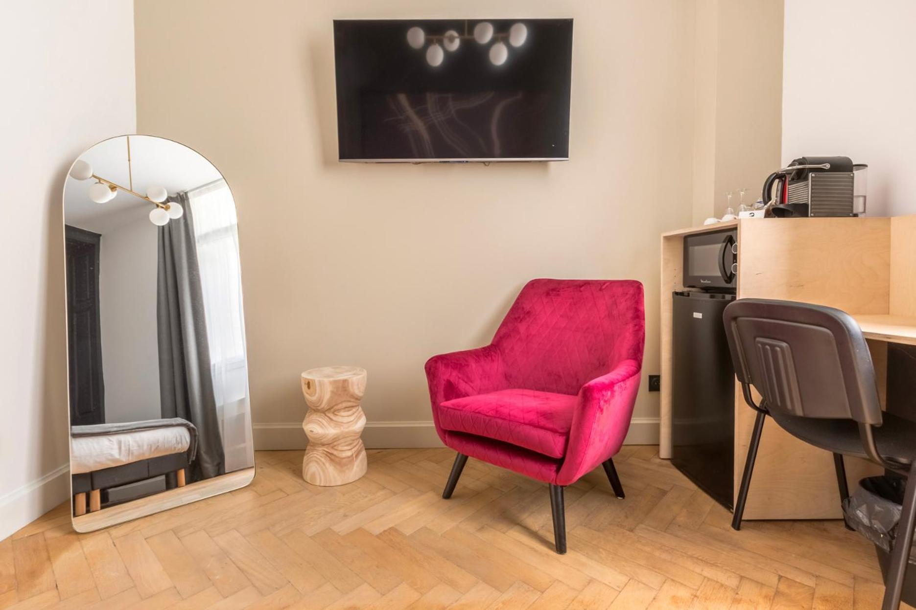 Au Qui Dort - Gounod Apartment *