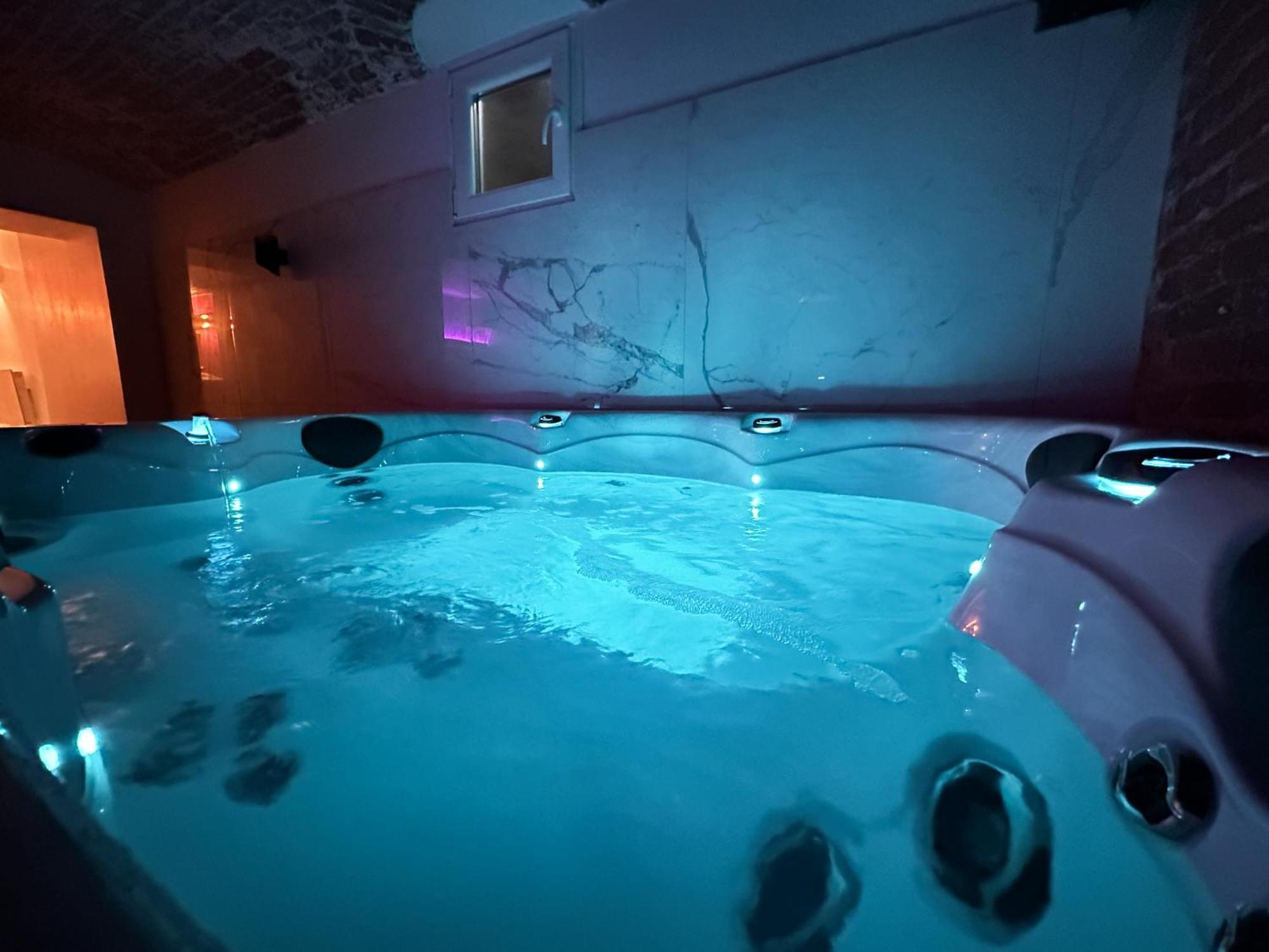 Le Bijou - Appartement, Sauna Et Jacuzzi - * Lille