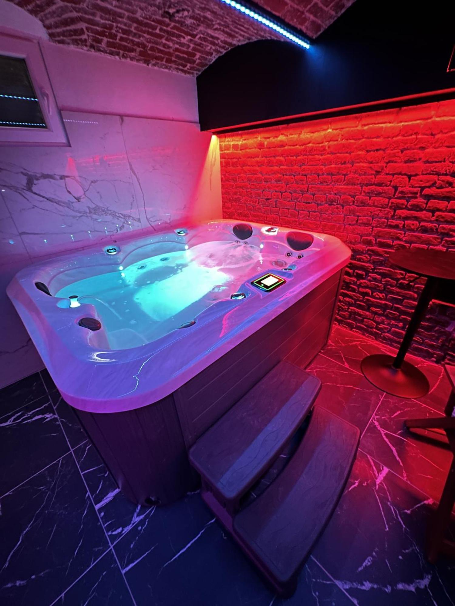 Apartment Le Bijou - Appartement, Sauna Et Jacuzzi - Lille