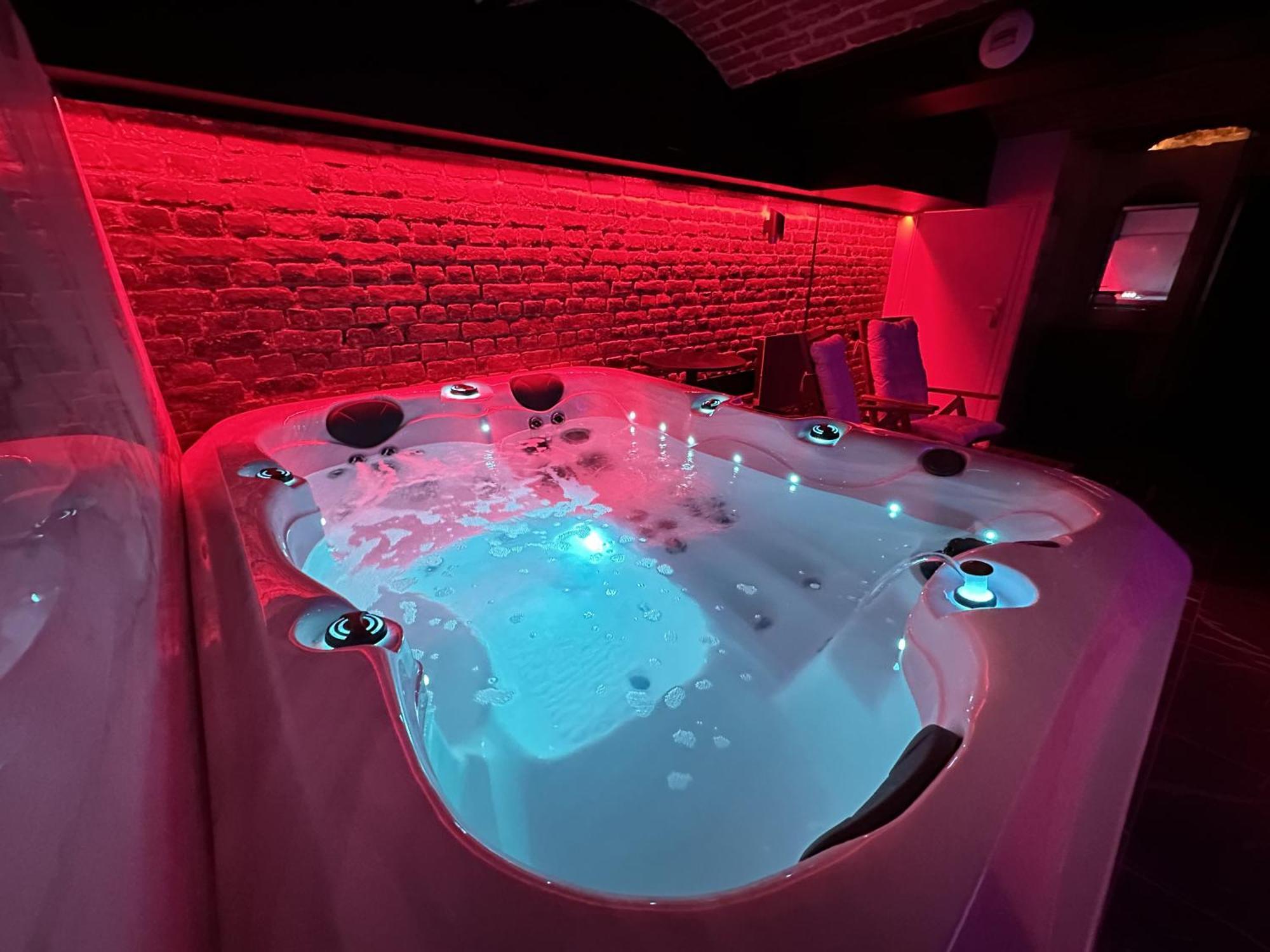 Le Bijou - Appartement, Sauna Et Jacuzzi - Lille