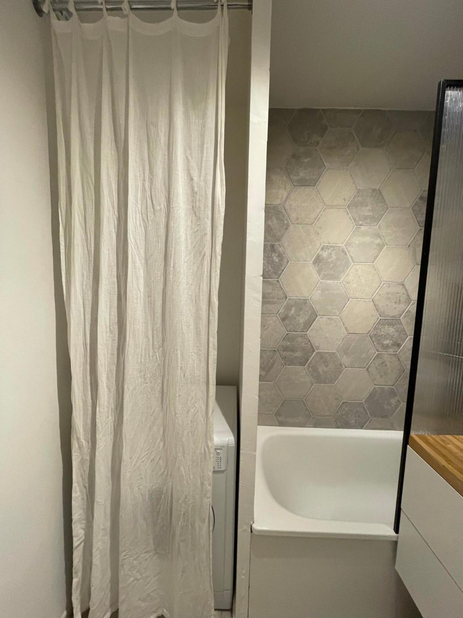 Superbe T2 Avec Parking, 10min Du Centre De Apartment Lille