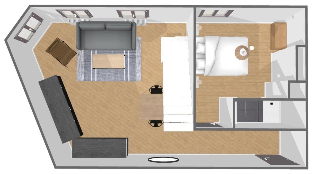 Apartment Duplex 2 Bedrooms 2 Bath *