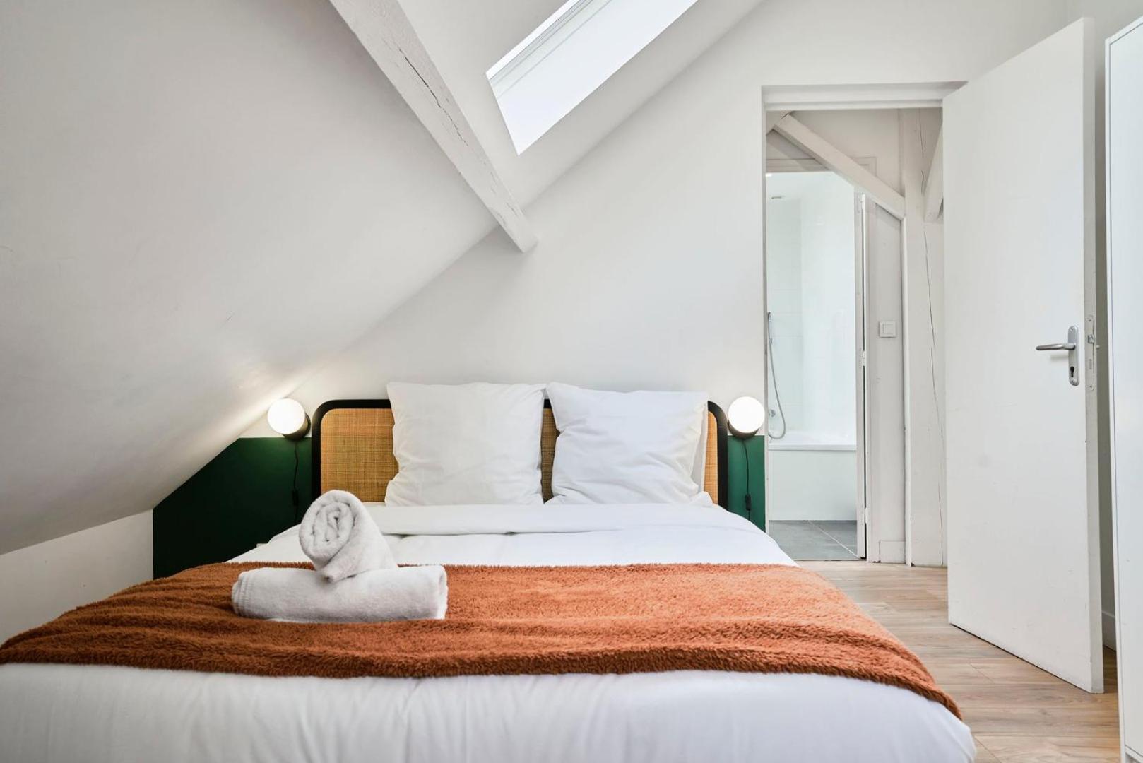 Duplex 2 Bedrooms 2 Bath Lille