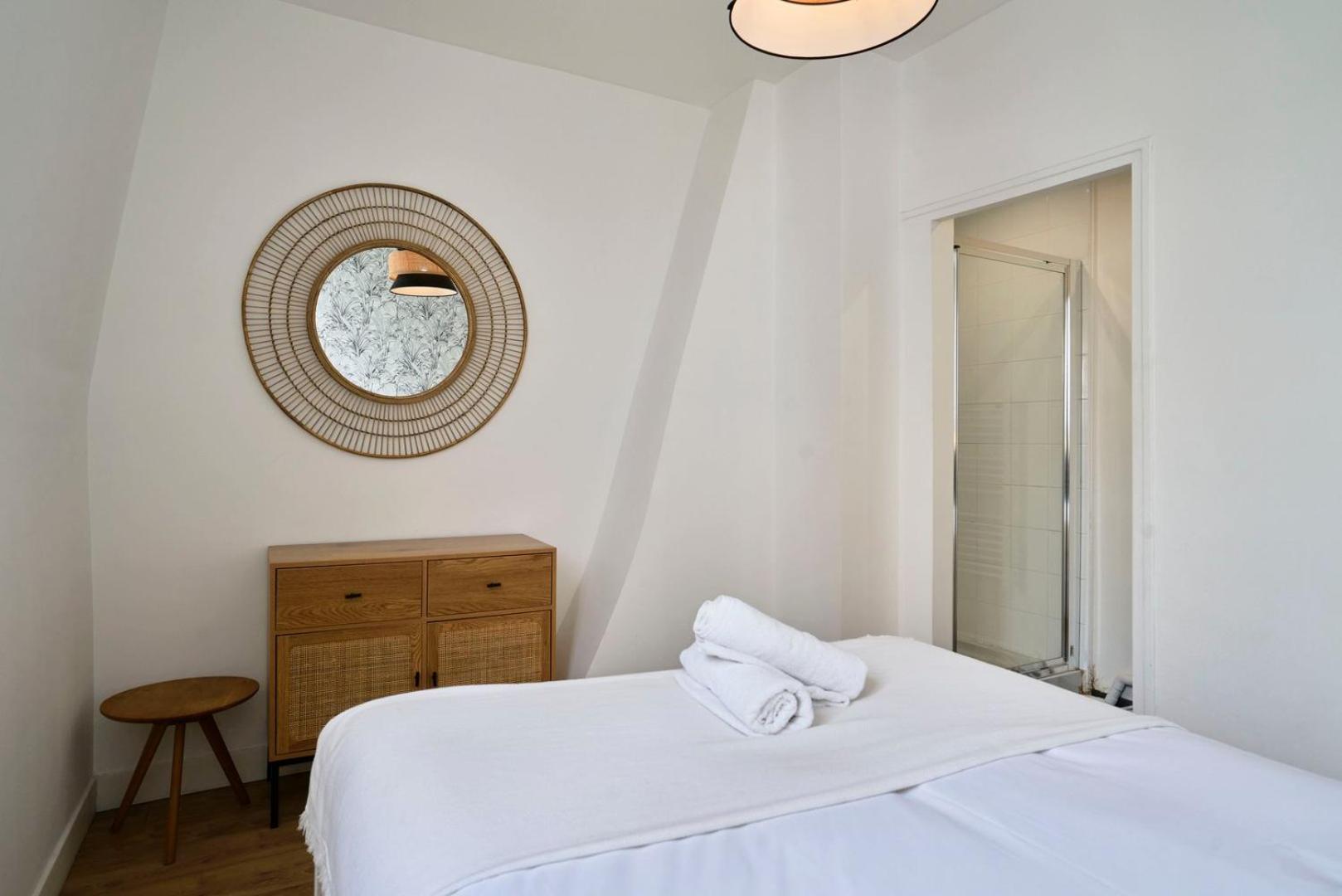 Duplex 2 Bedrooms 2 Bath * Lille