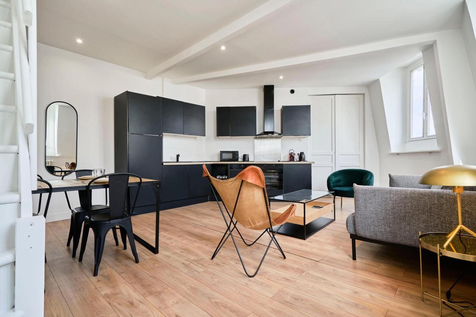 Duplex 2 Bedrooms 2 Bath *