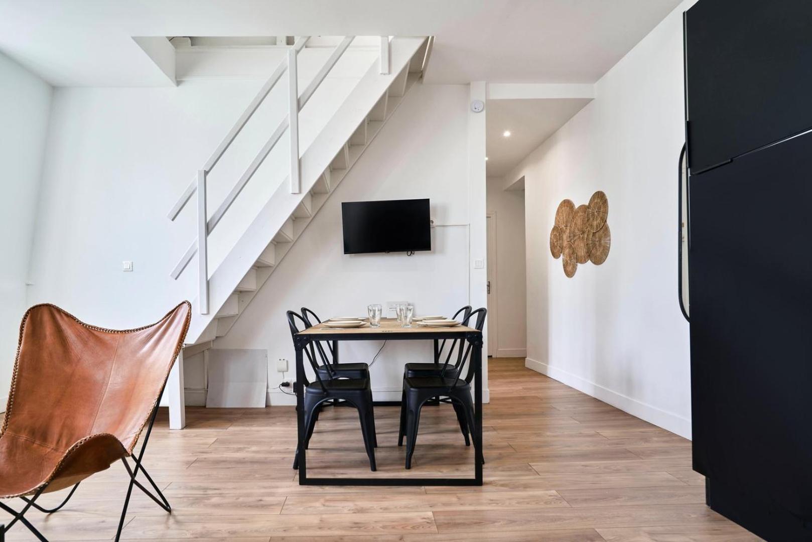 Duplex 2 Bedrooms 2 Bath