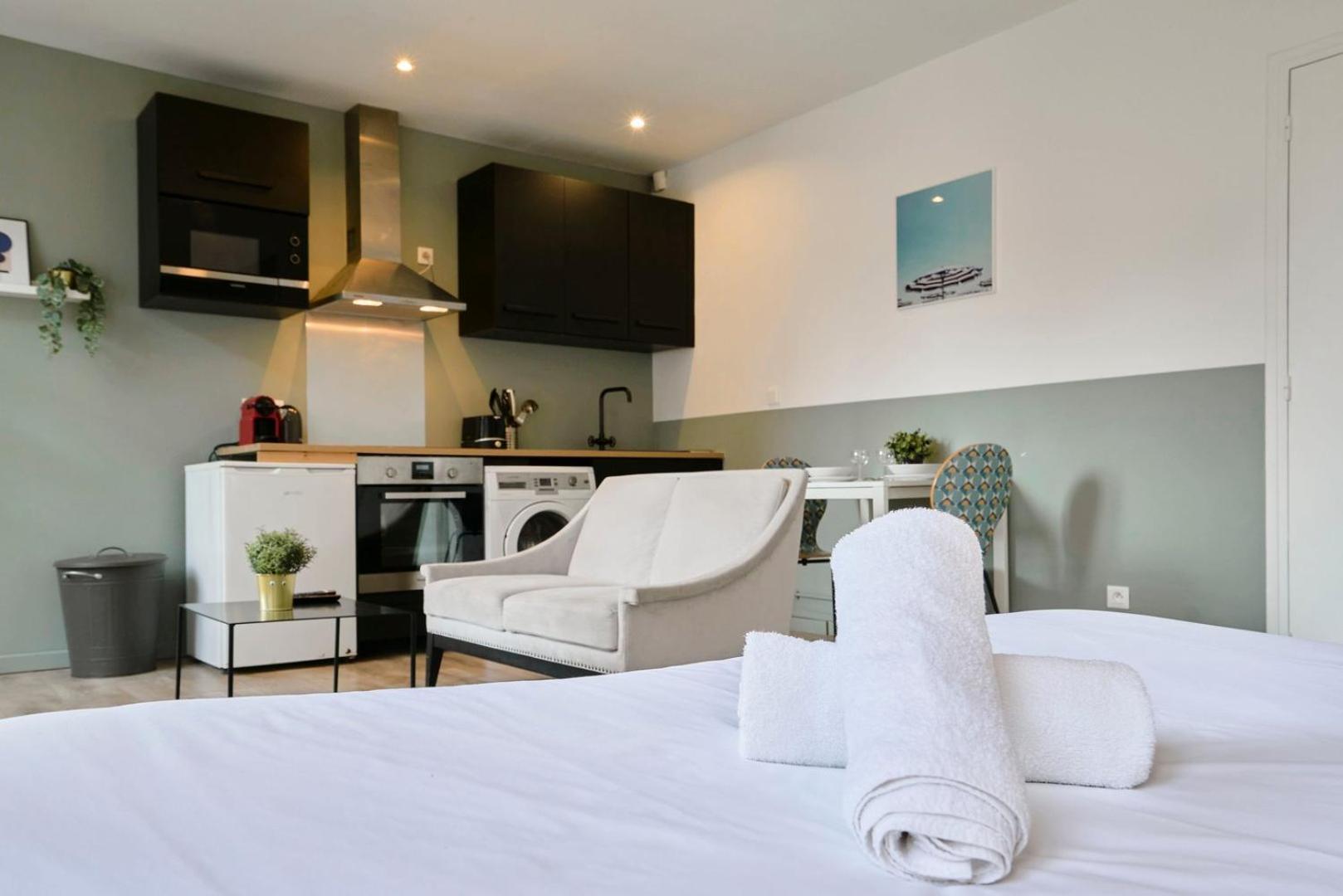 Equipe, Proche Gares Apartment
