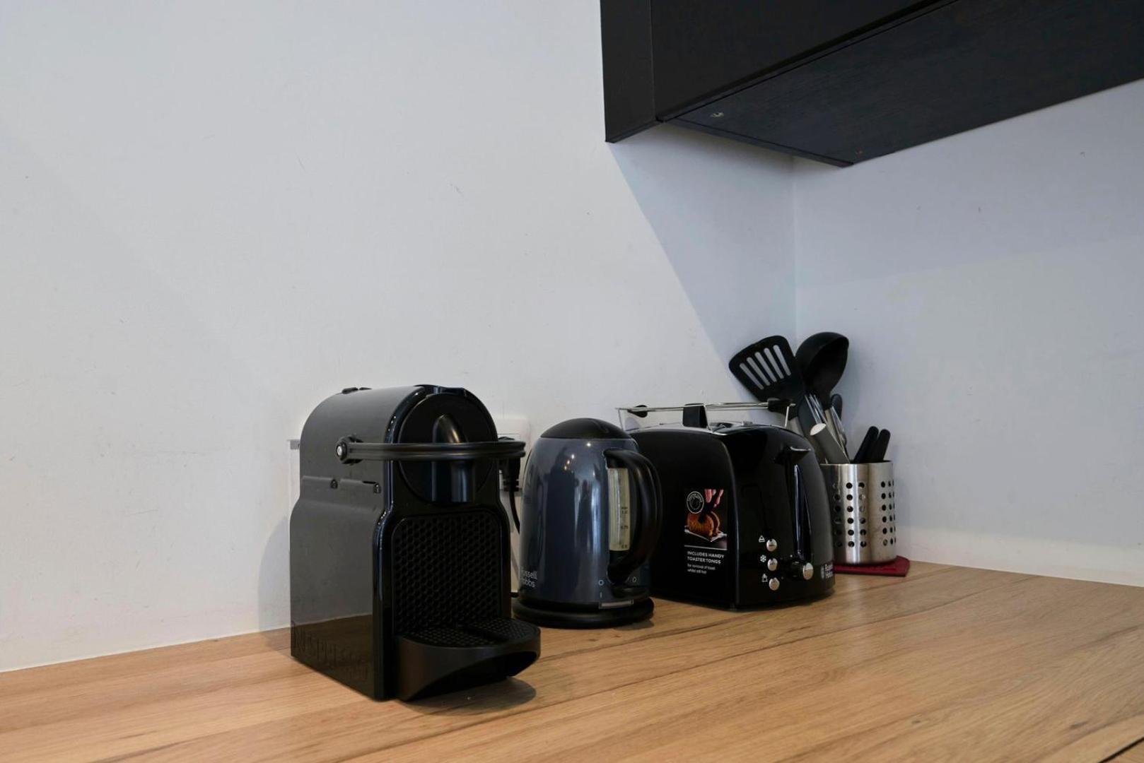 Hypercentre Gares - Small Apartment *