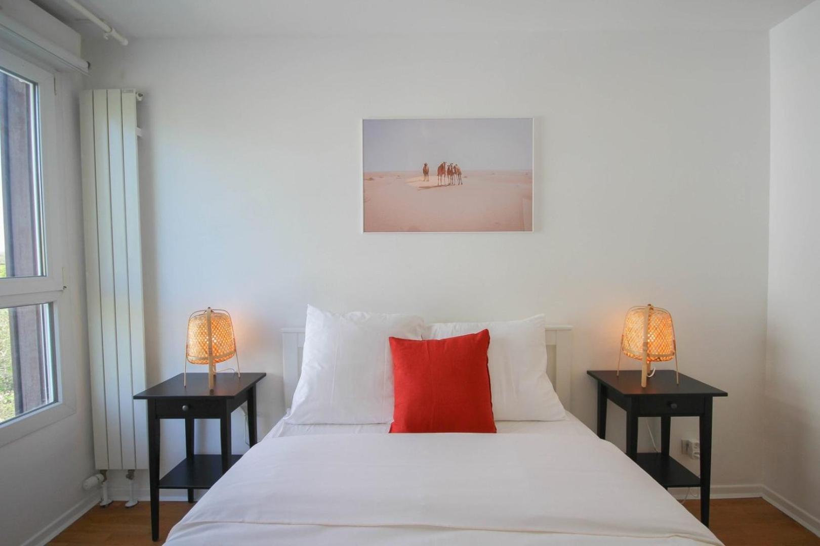 Apartment 2ch Elevator, Terrace, Private Parking. Lille