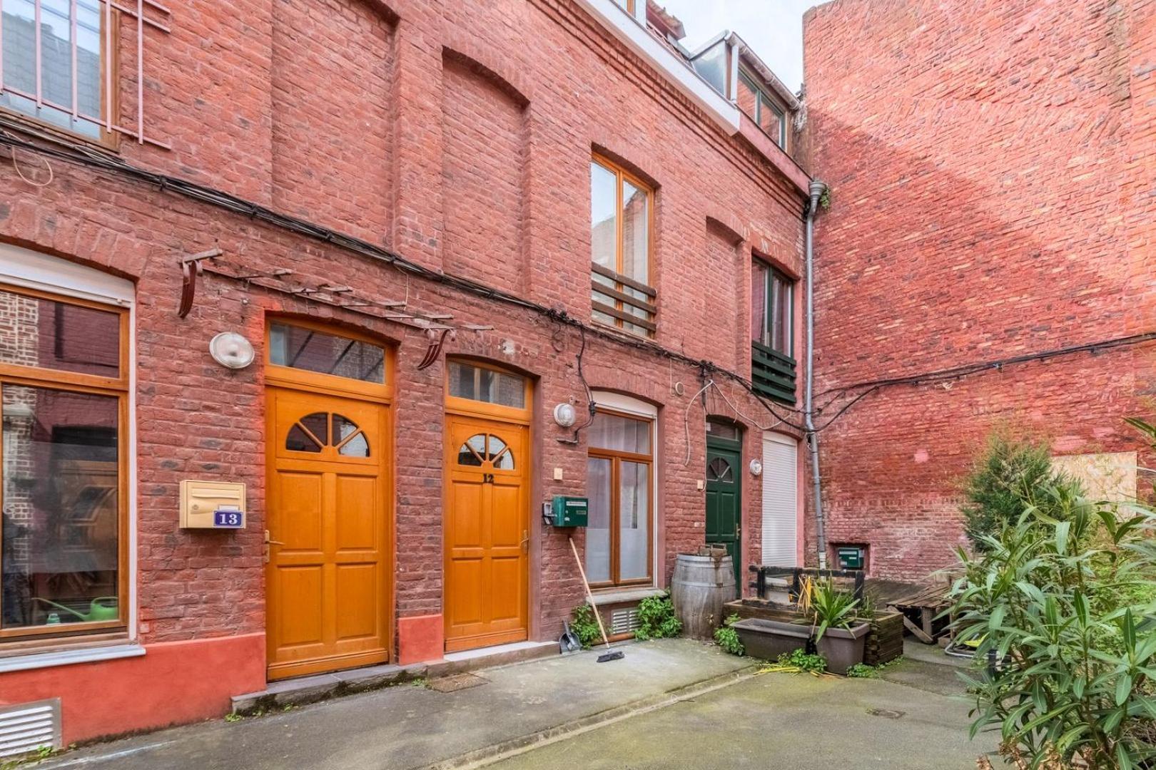 1 Bedroom Courtyard House Typical Of Old
