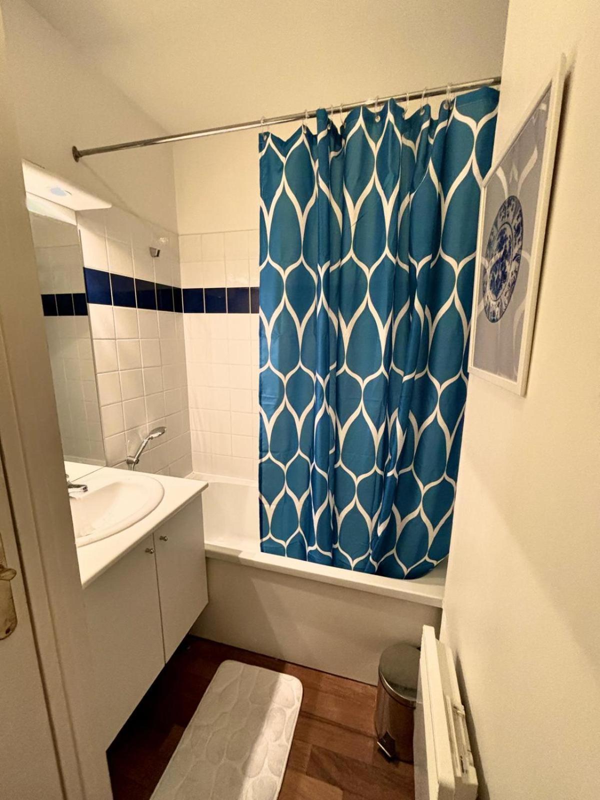 Cosy Sur La Prestigieuse Rue Faidherbe, A Deux Pas De La Gare Flandre Apartment Lille