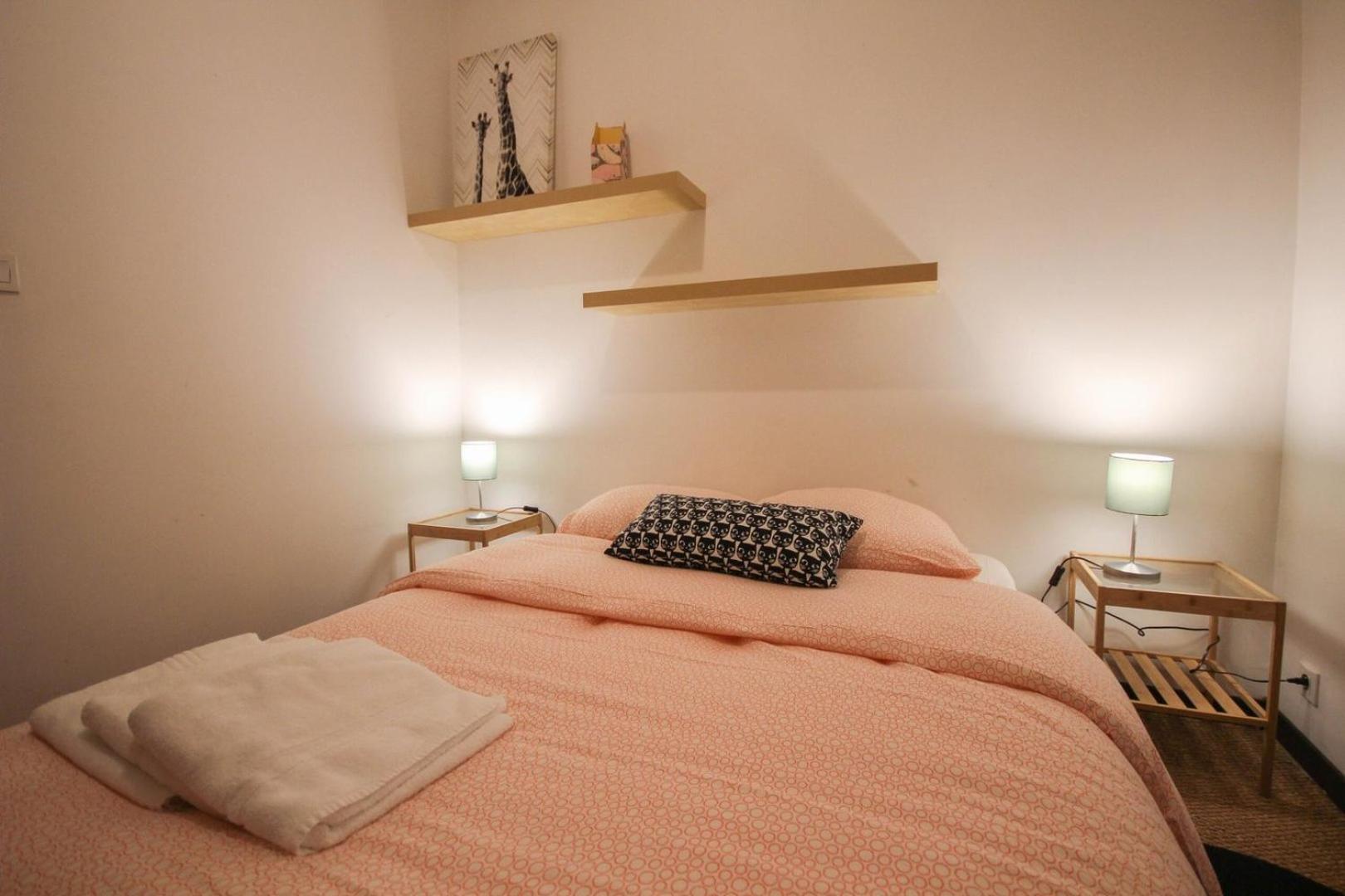 One Bedroom Equipped In Old Appartement *
