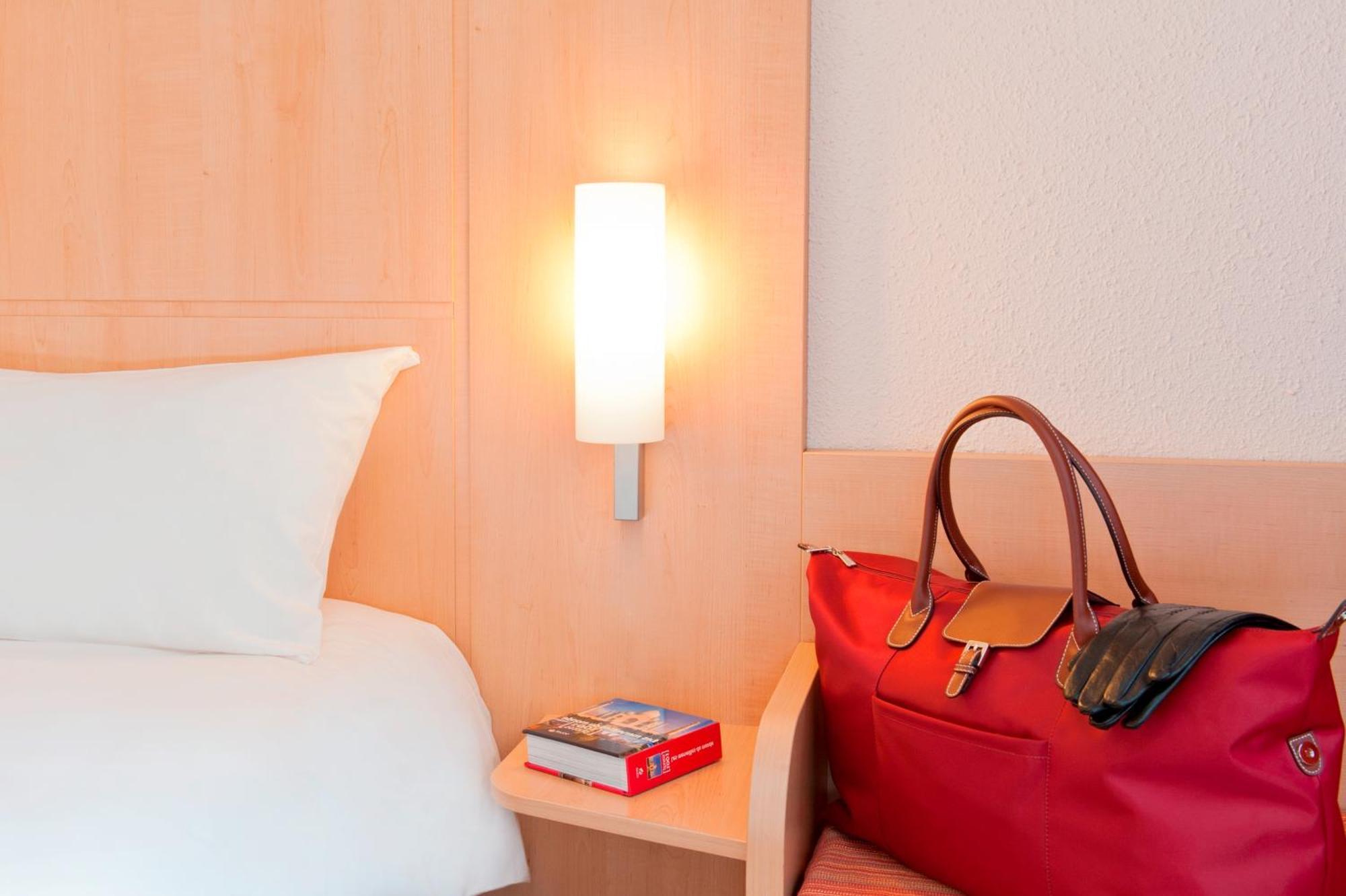 Hotel Ibis Centre Gares
