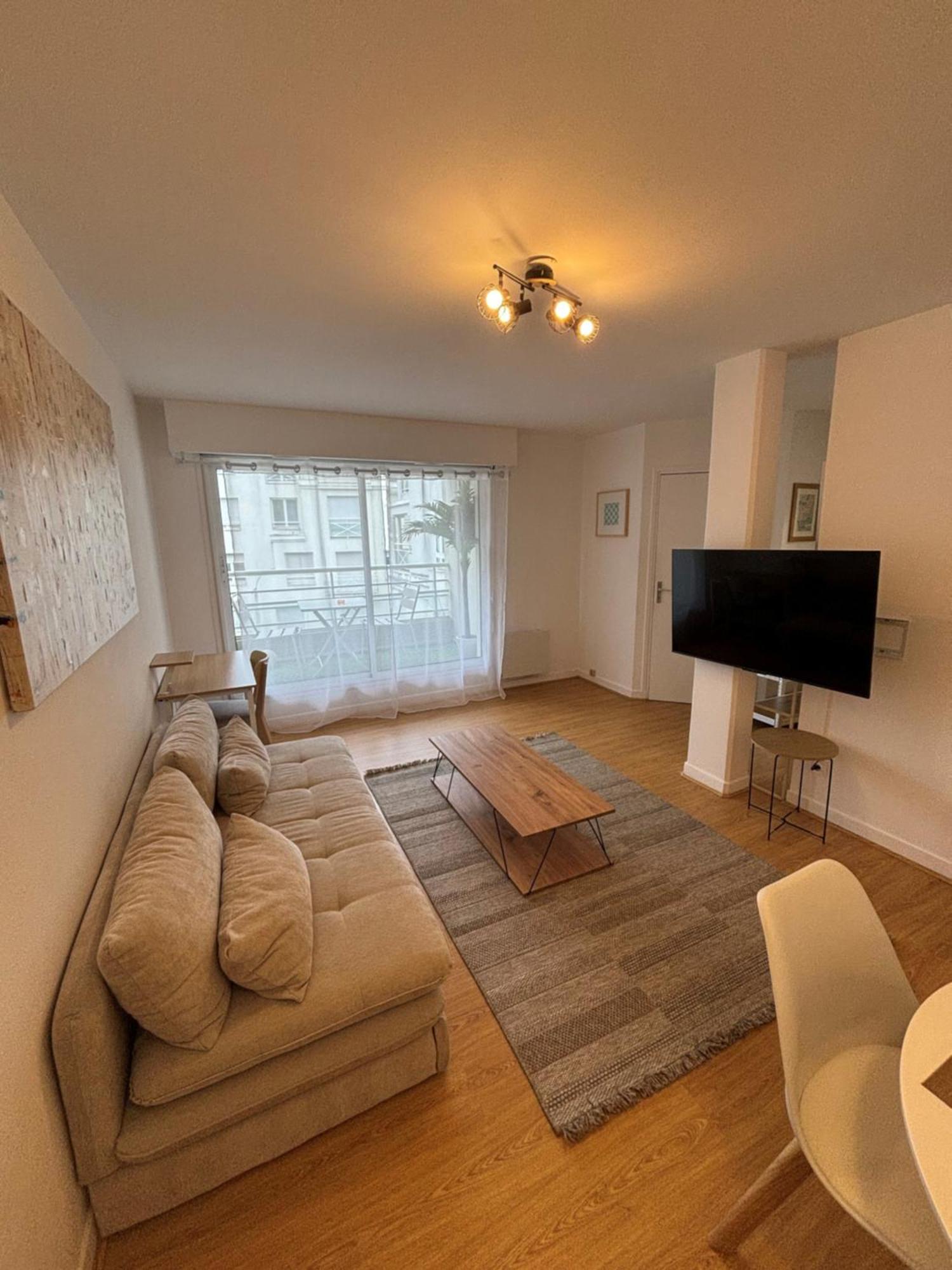 Apartment F2 Lumineux Au Coeur Du Vieux *