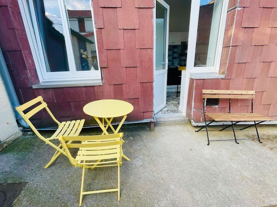 Charming Flat Ideal Location, 2 Bedroom 5 Pers Max Apartment
