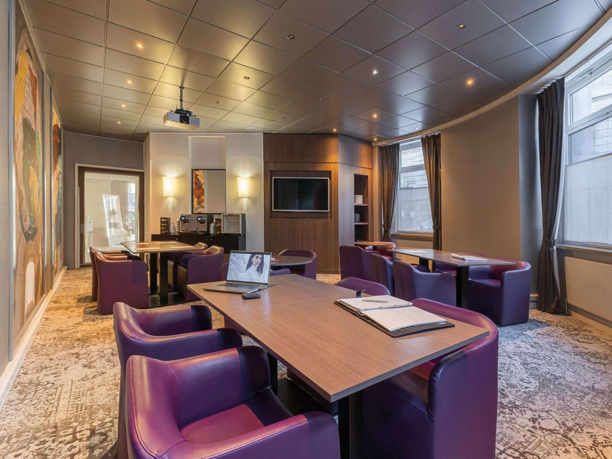 Mercure Centre Grand Place 4*