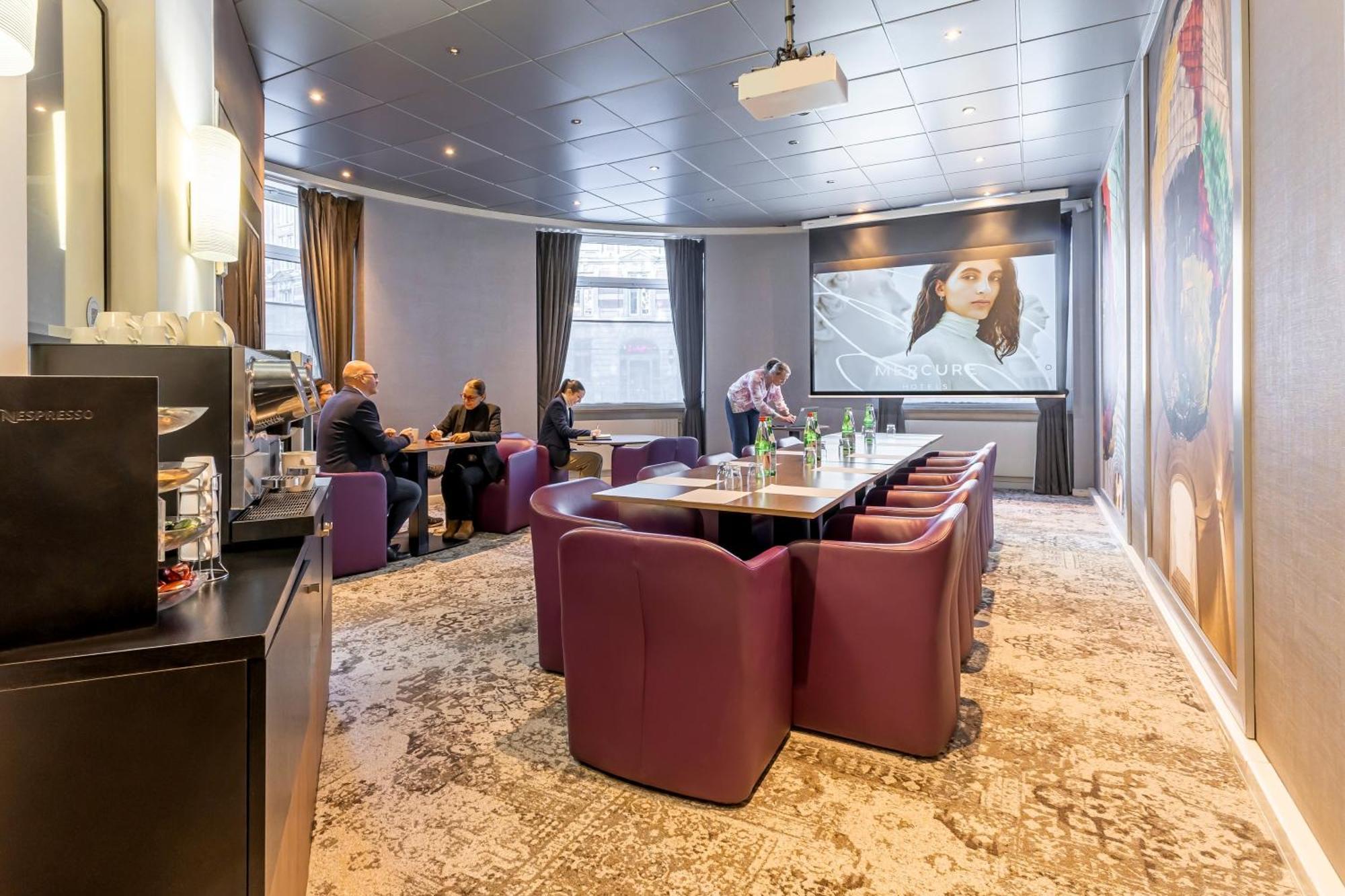 Mercure Centre Grand Place 4*