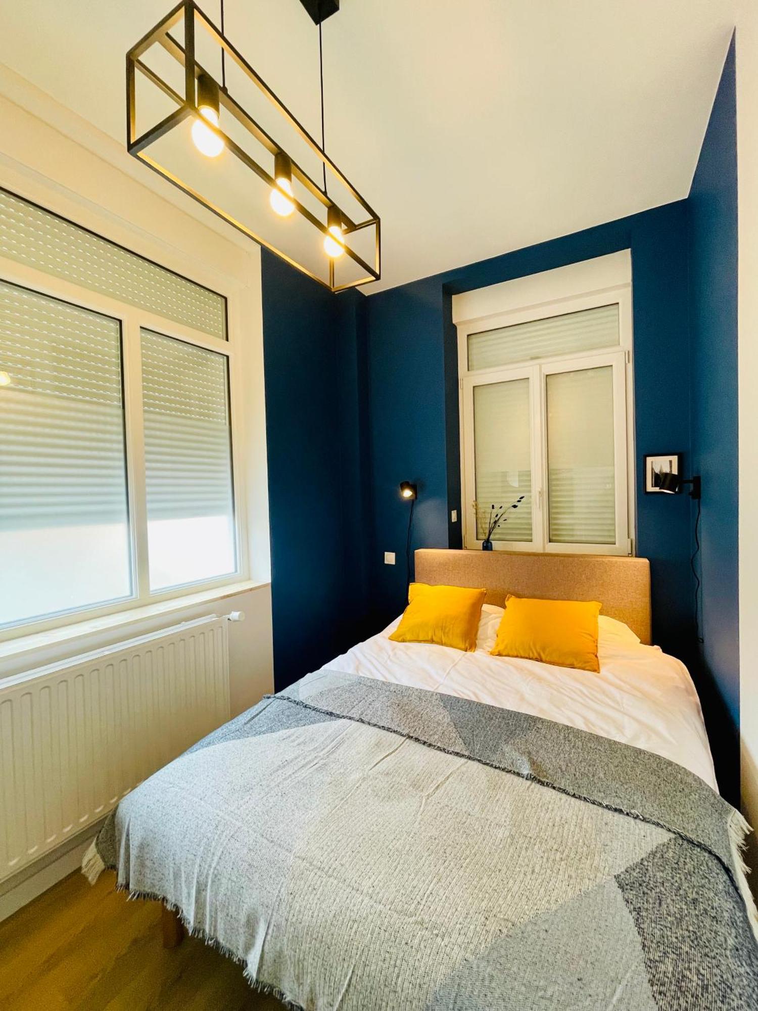 Charming Flat Ideal Location, 2 Bedroom 5 Pers Max Apartment
