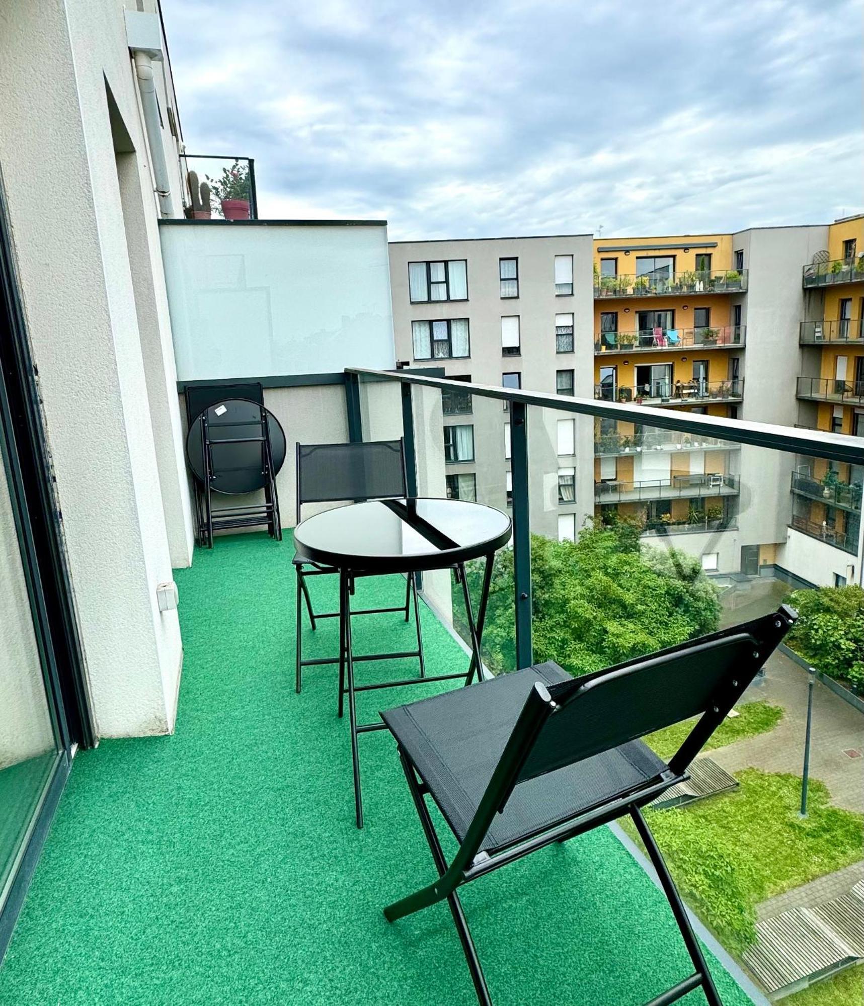 Apartment Romarin-gares