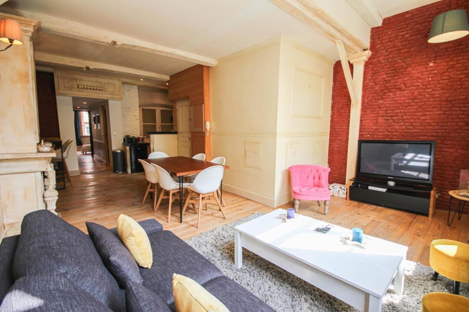 Old Town - Nice And Functional Apt *