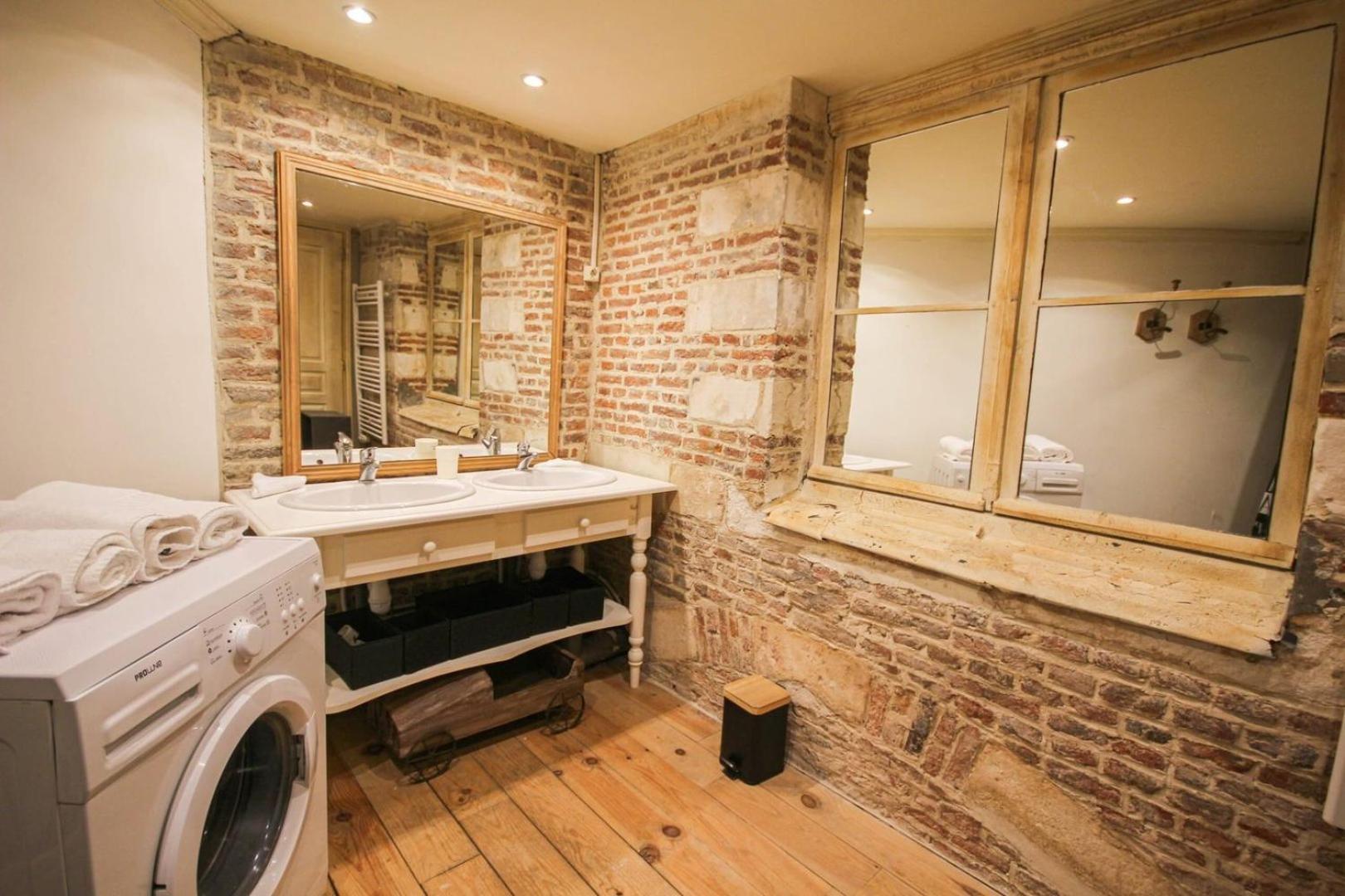 Old Town - Nice And Functional Apt