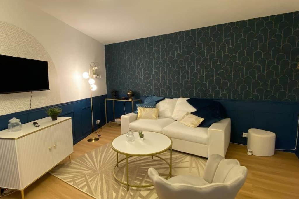 Apartment T2 Refait A Neuf ! Parc Monceau *