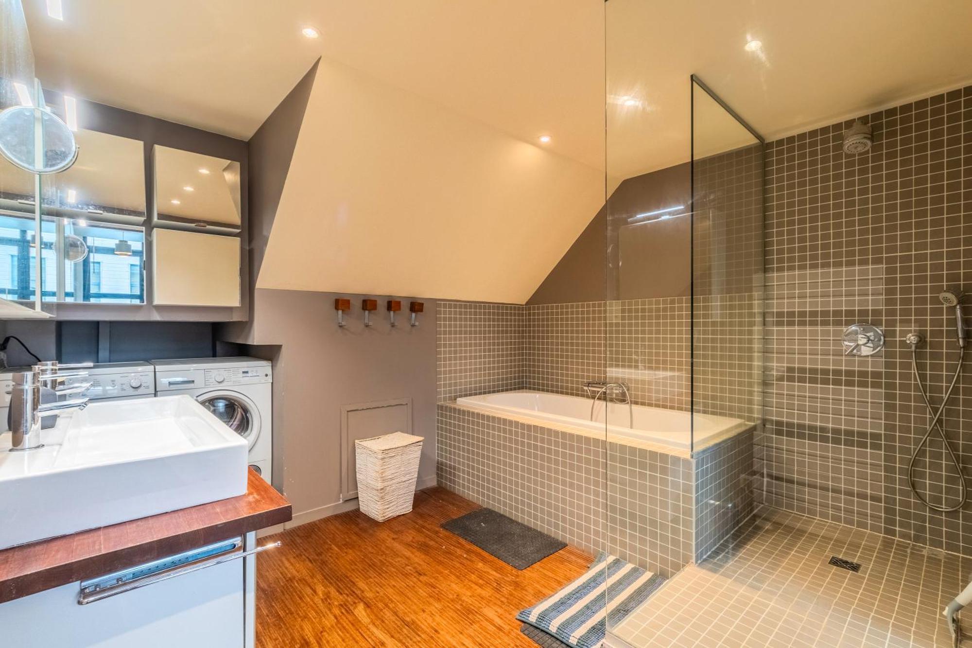 Modern Loft 2-8 People, Apartment Lille
